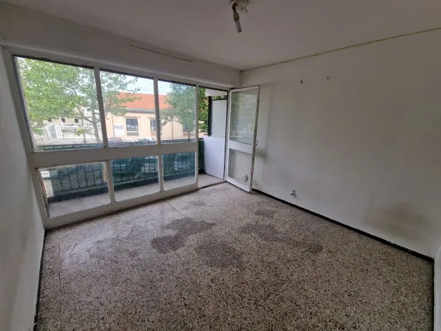 Studio à vendre à Aix-en-Provence - 18 m², balcon, résidence sécurisée