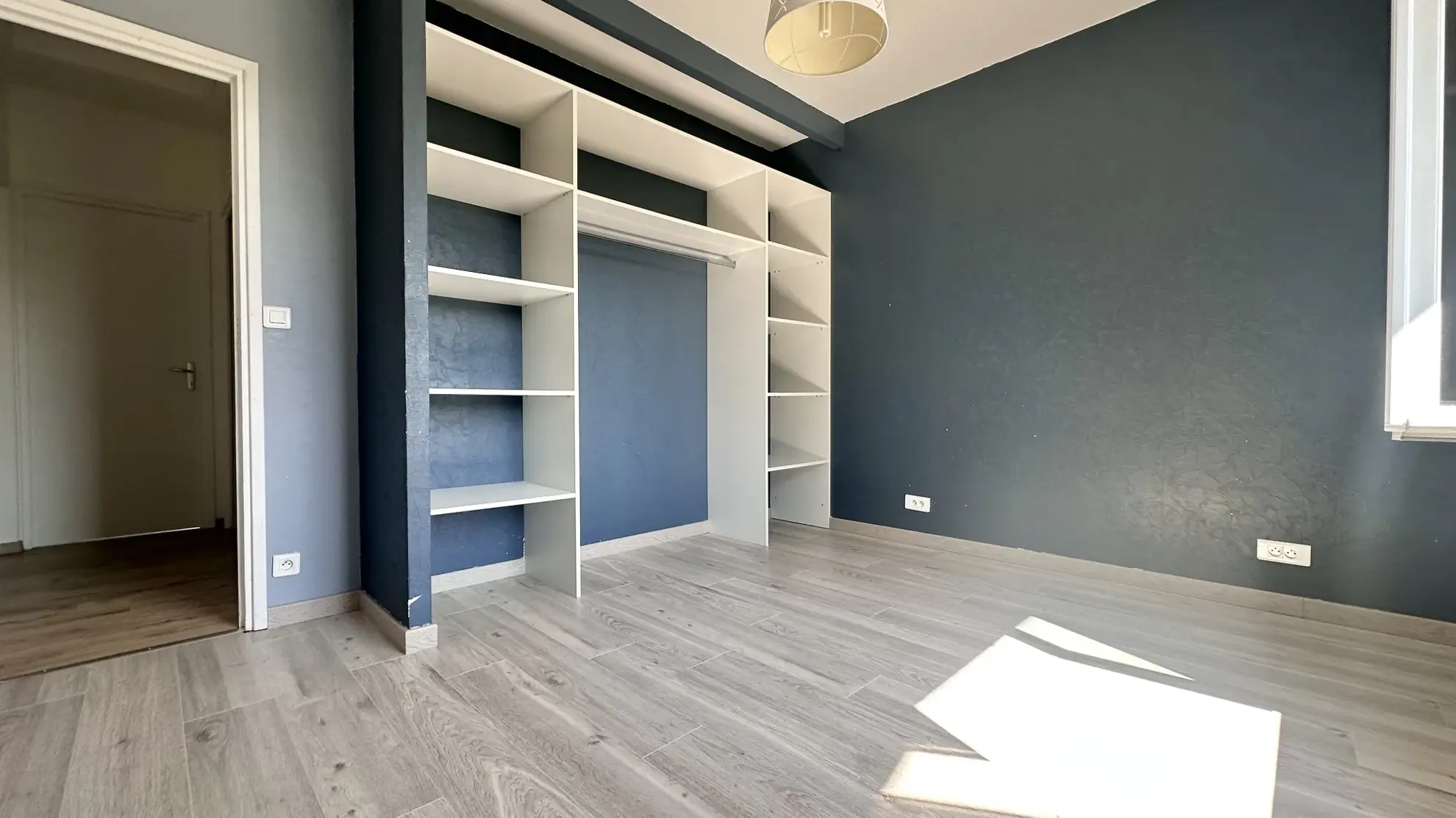 Maison contemporaine rénovée à Riberac avec 4 chambres et vue dégagée 