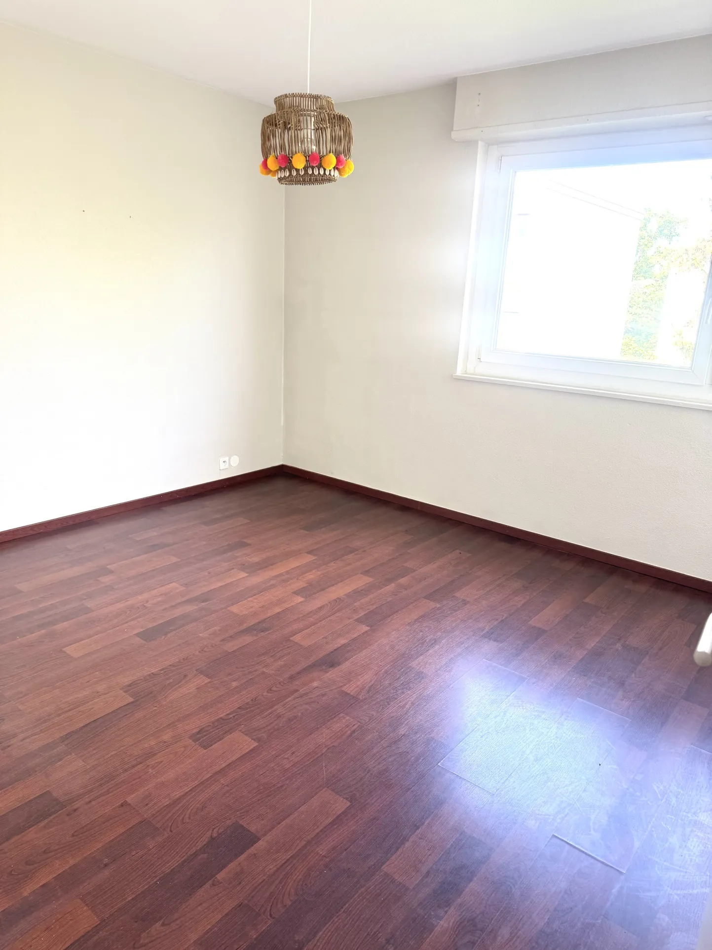 Appartement 3 pièces rénové à Illzach avec balcon et cave 