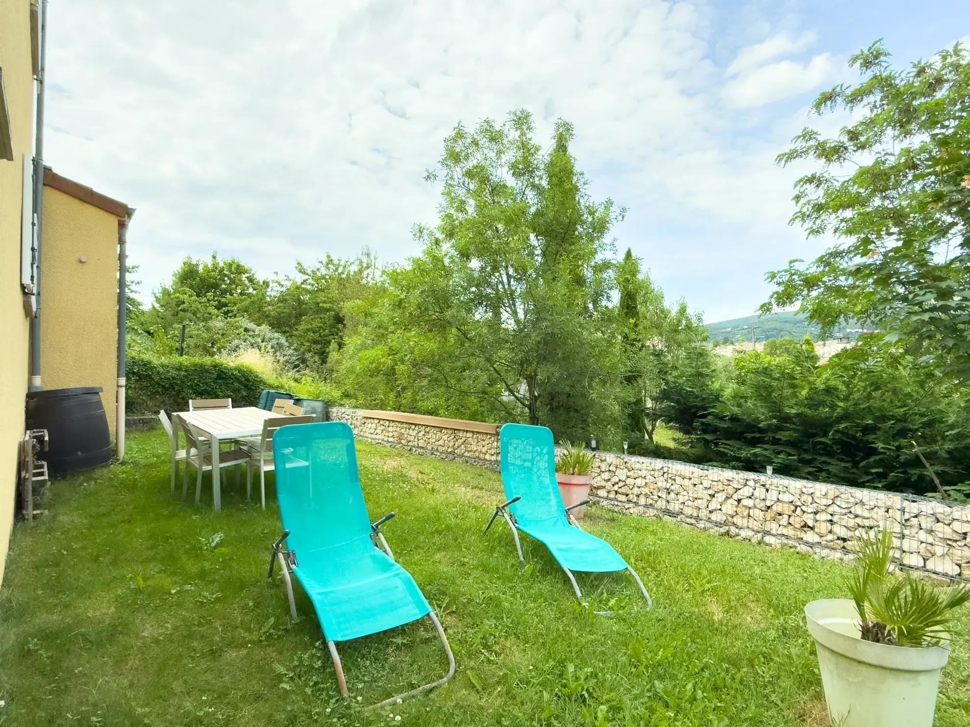 Maison 3 chambres avec garage, piscine hors-sol et travaux récents à Tauléac, Privas 