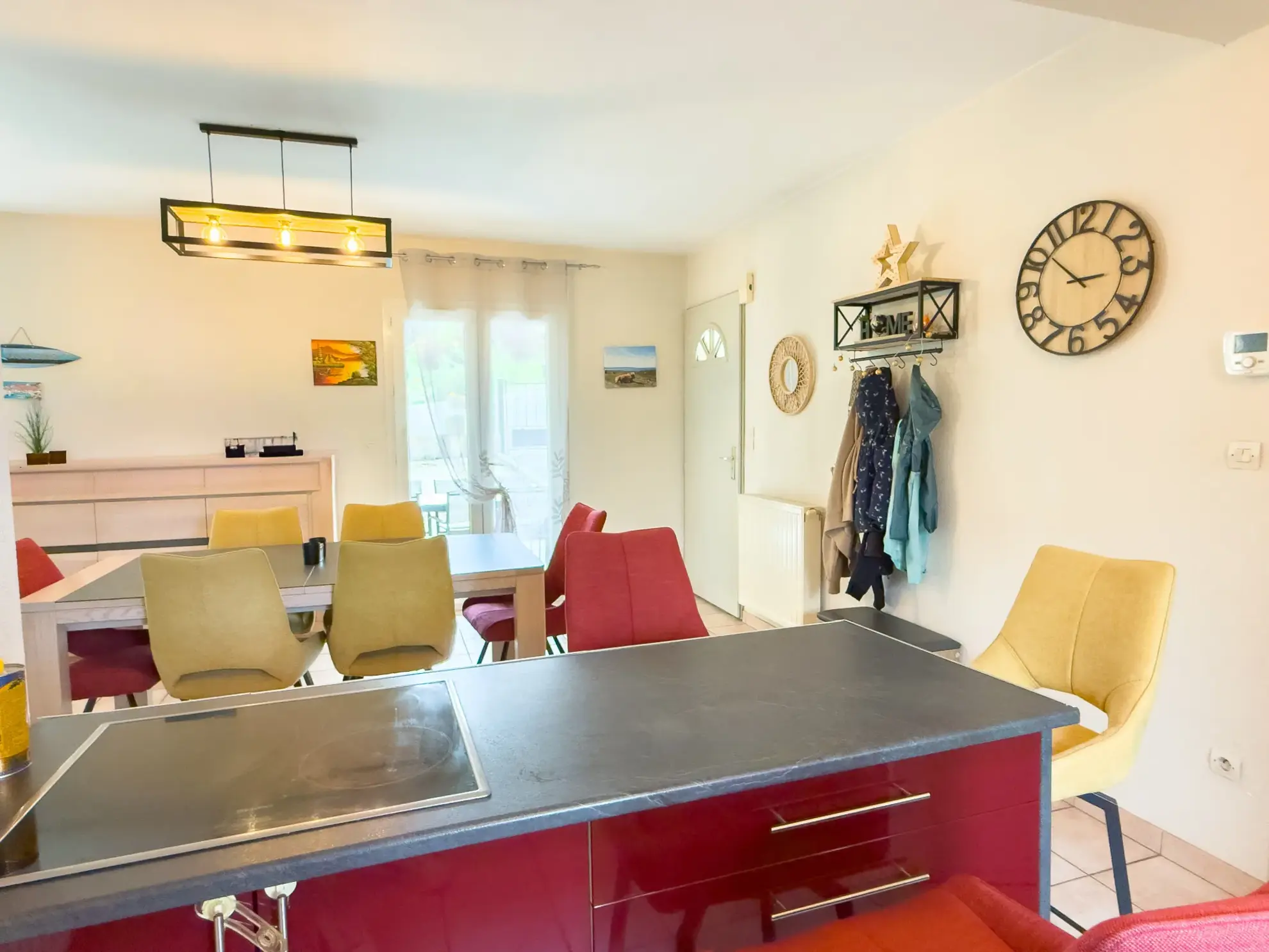 Maison 3 chambres avec garage, piscine hors-sol et travaux récents à Tauléac, Privas 