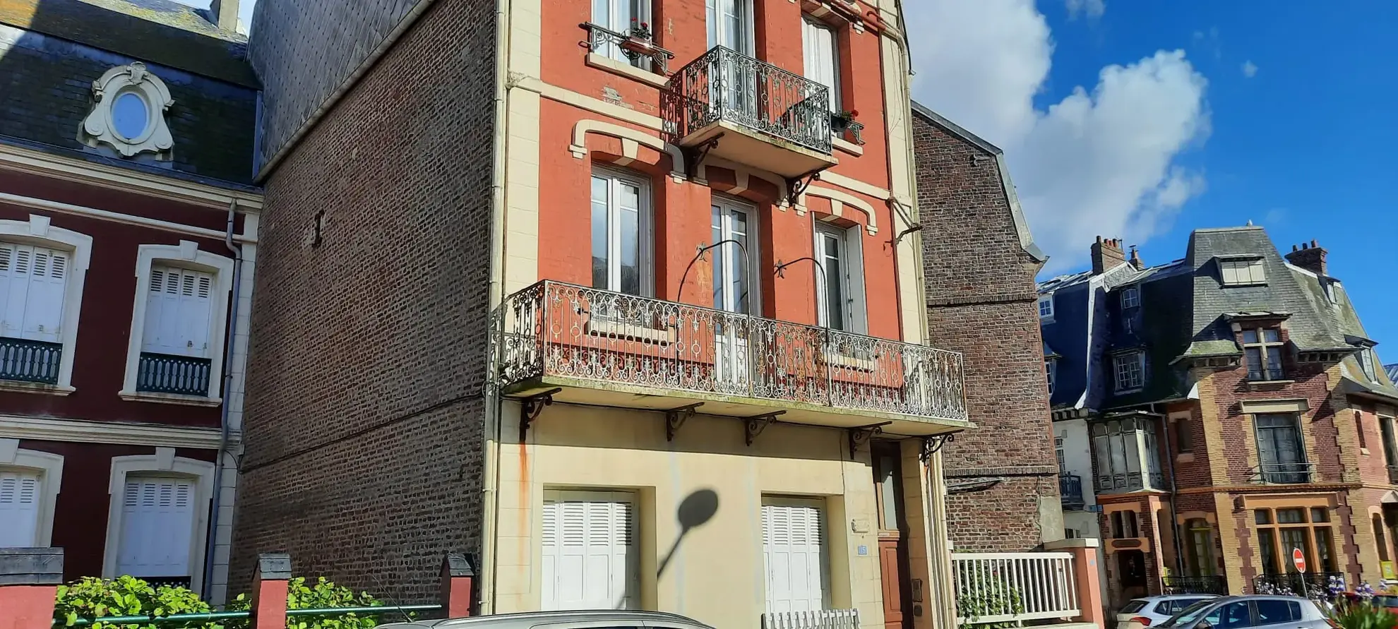 Studio à Mers les Bains à 50m de la mer avec balcon et cave 