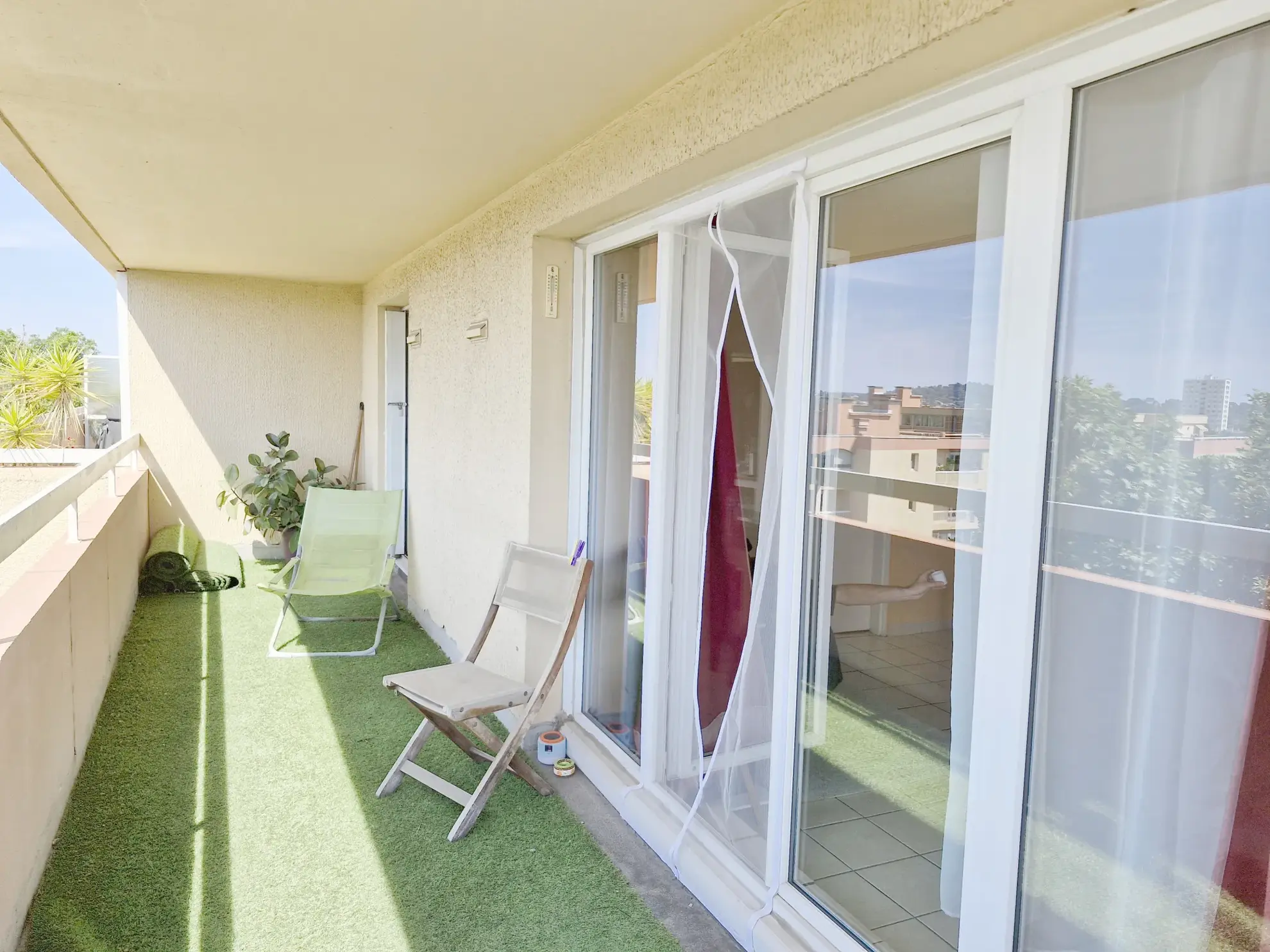 Appartement 4 pièces avec terrasse à Toulon Est - Vue dégagée et parking 