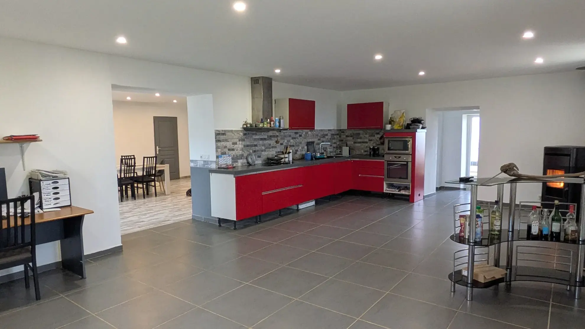 Maison rénovée de 145 m² avec terrain de 6750 m² à Bois-de-Gand 