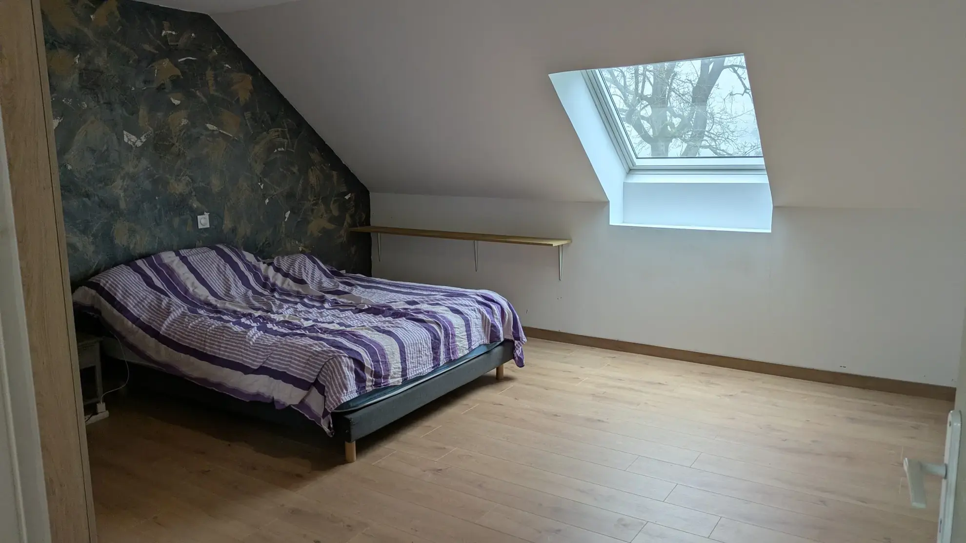 Maison rénovée de 145 m² avec terrain de 6750 m² à Bois-de-Gand 