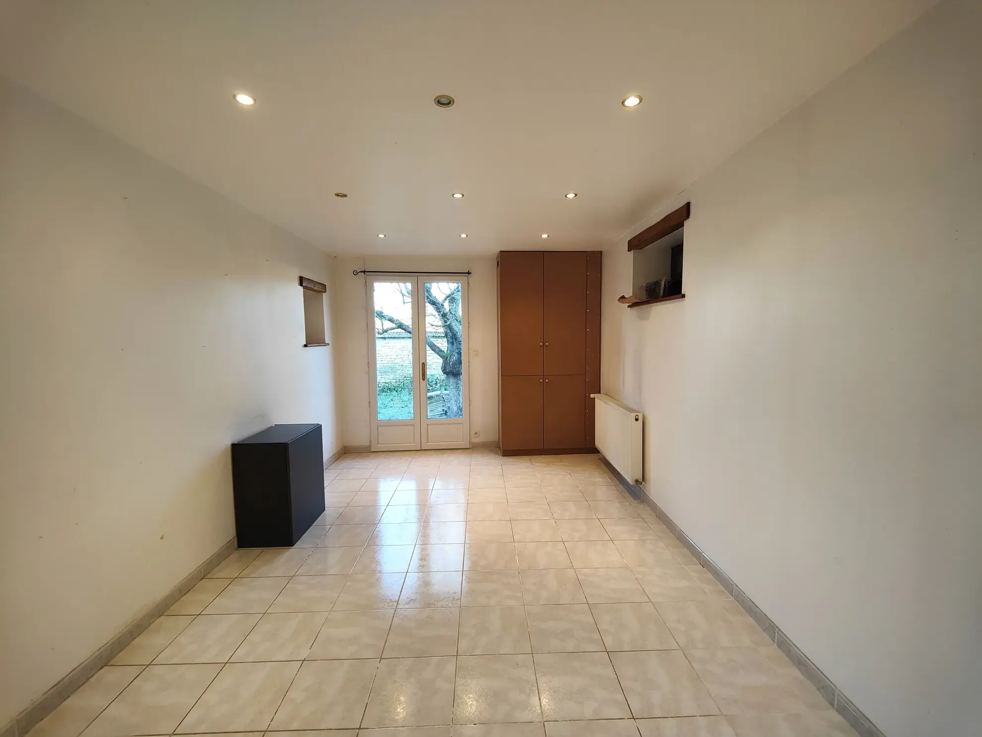 Belle maison familiale avec dépendances et grand jardin à Épineau-les-Voves 