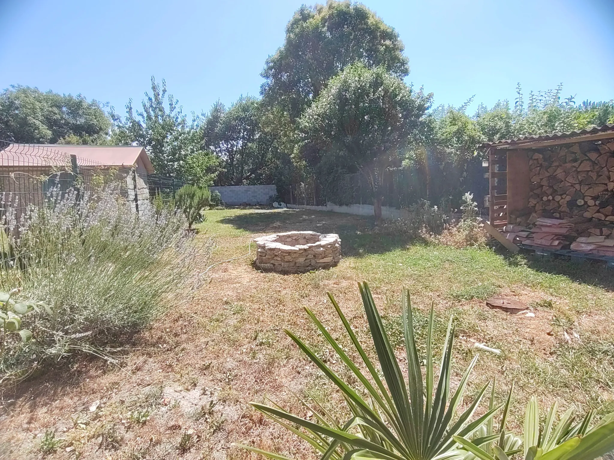 Maison à Castres dans le quartier des Monges avec jardin et rénovation récente 