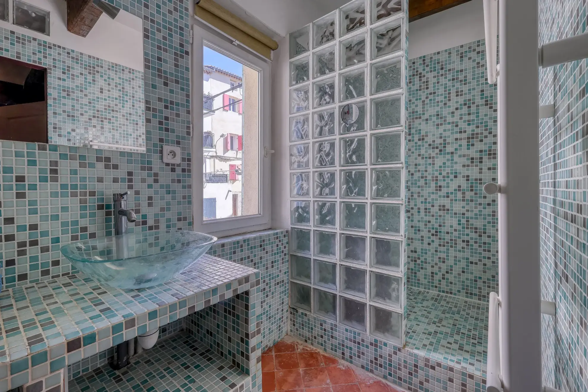 Superbe duplex T2/3 avec vue sur la baie à Bandol 