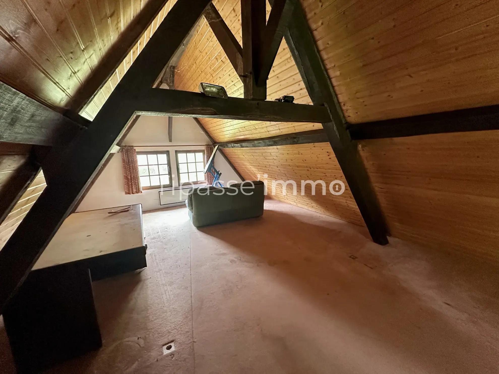 Charmante chaumière normande à Saint-Pierre-des-Fleurs de 110 m² avec jardin et dépendance 