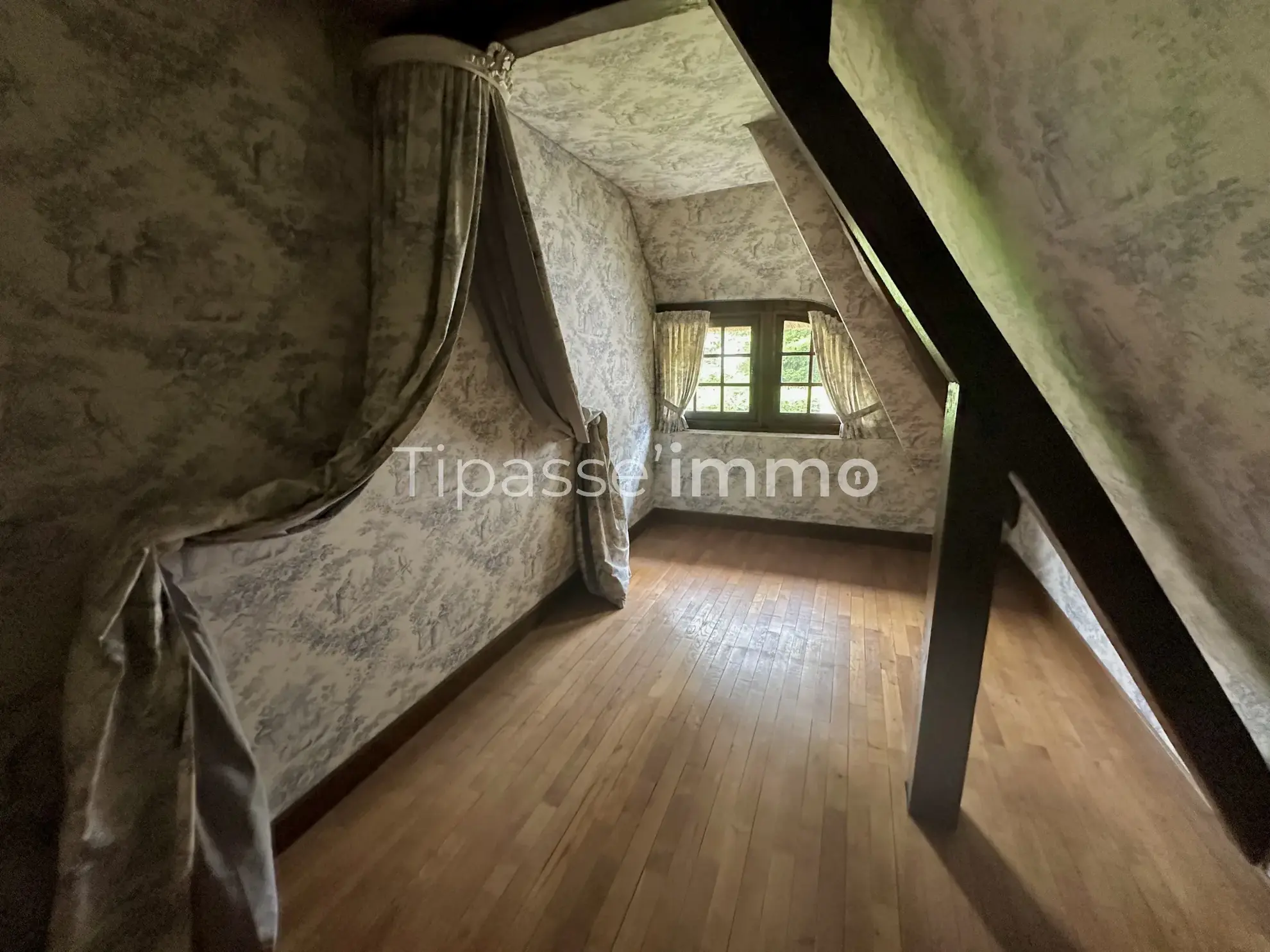 Charmante chaumière normande à Saint-Pierre-des-Fleurs de 110 m² avec jardin et dépendance 