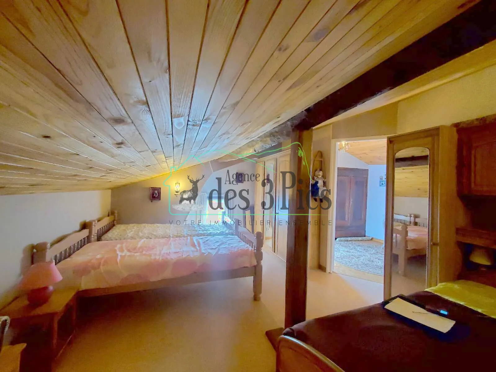 Ensemble immobilier à Caumont avec deux maisons, potentiel locatif et dépendances 