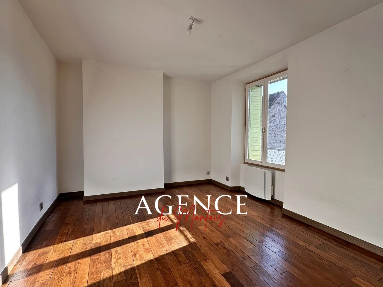 Maison de village rénovée à Donnemarie-Dontilly - 8 pièces, 5 chambres 