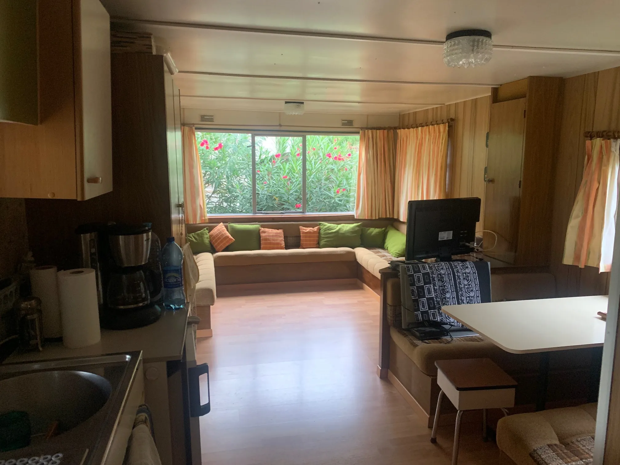Terrain arboré avec mobil-home à vendre à Argeles-sur-Mer dans résidence sécurisée 