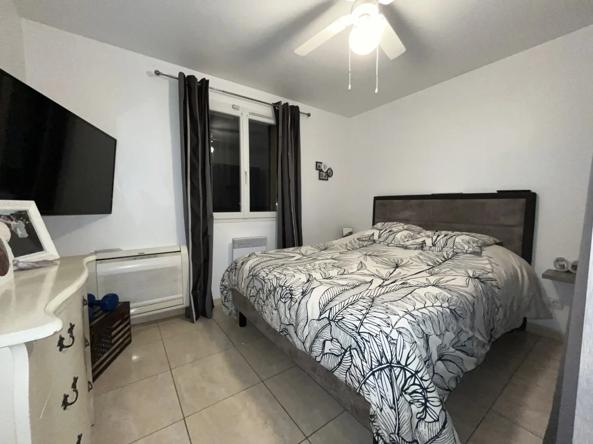 Charmante villa avec piscine et parking à Levignan-Corbières 