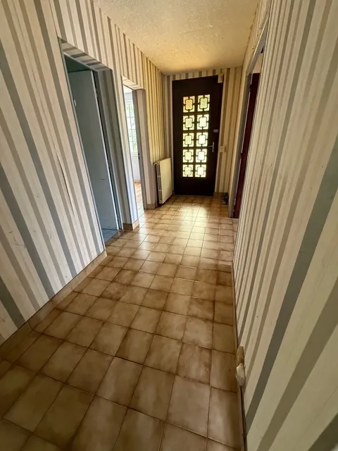 Belle propriété à Lacapelle Biron avec deux maisons, terrain de 4000 m² et multiples possibilités d’aménagement 