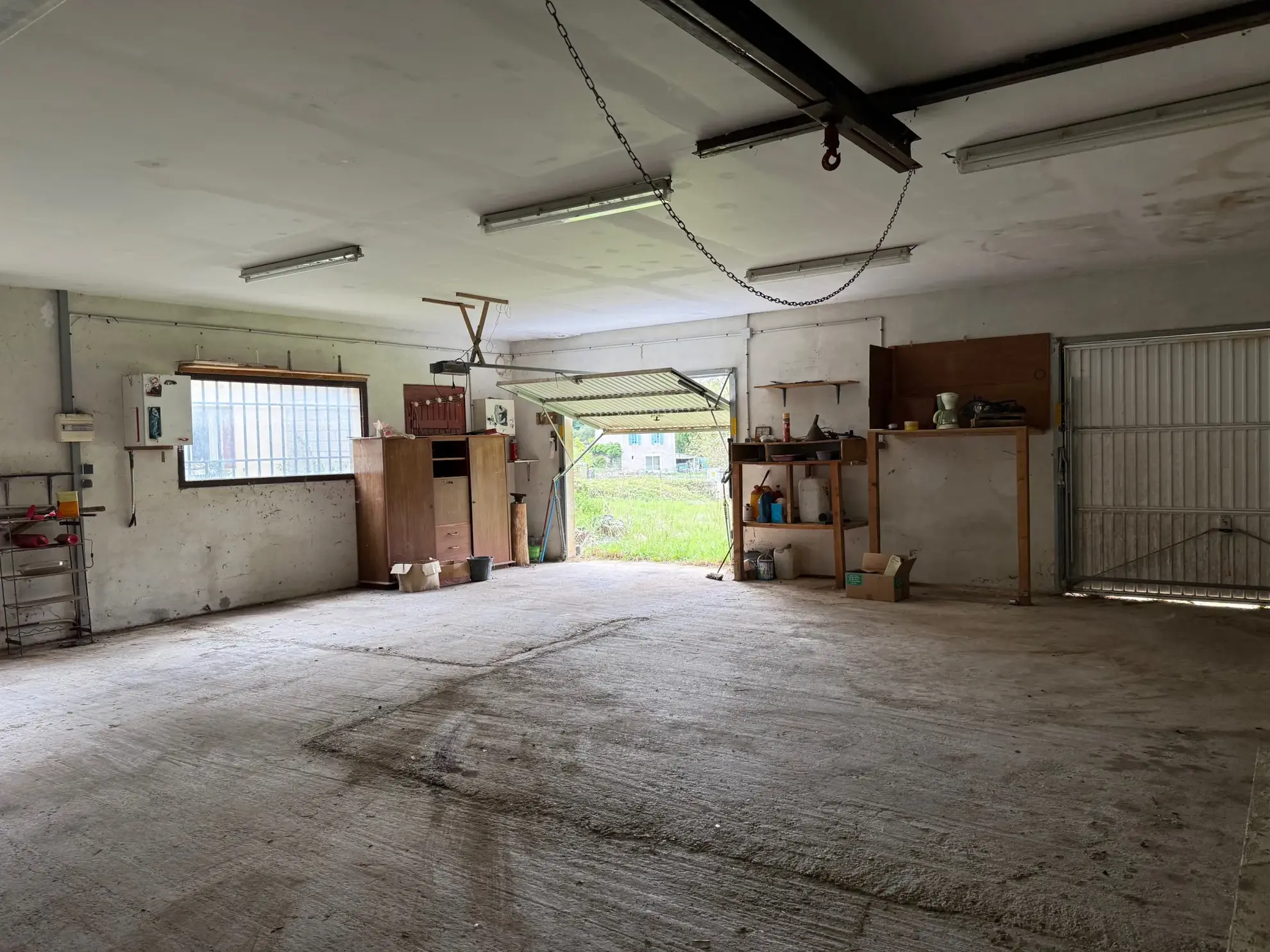 Belle propriété à Lacapelle Biron avec deux maisons, terrain de 4000 m² et multiples possibilités d’aménagement 