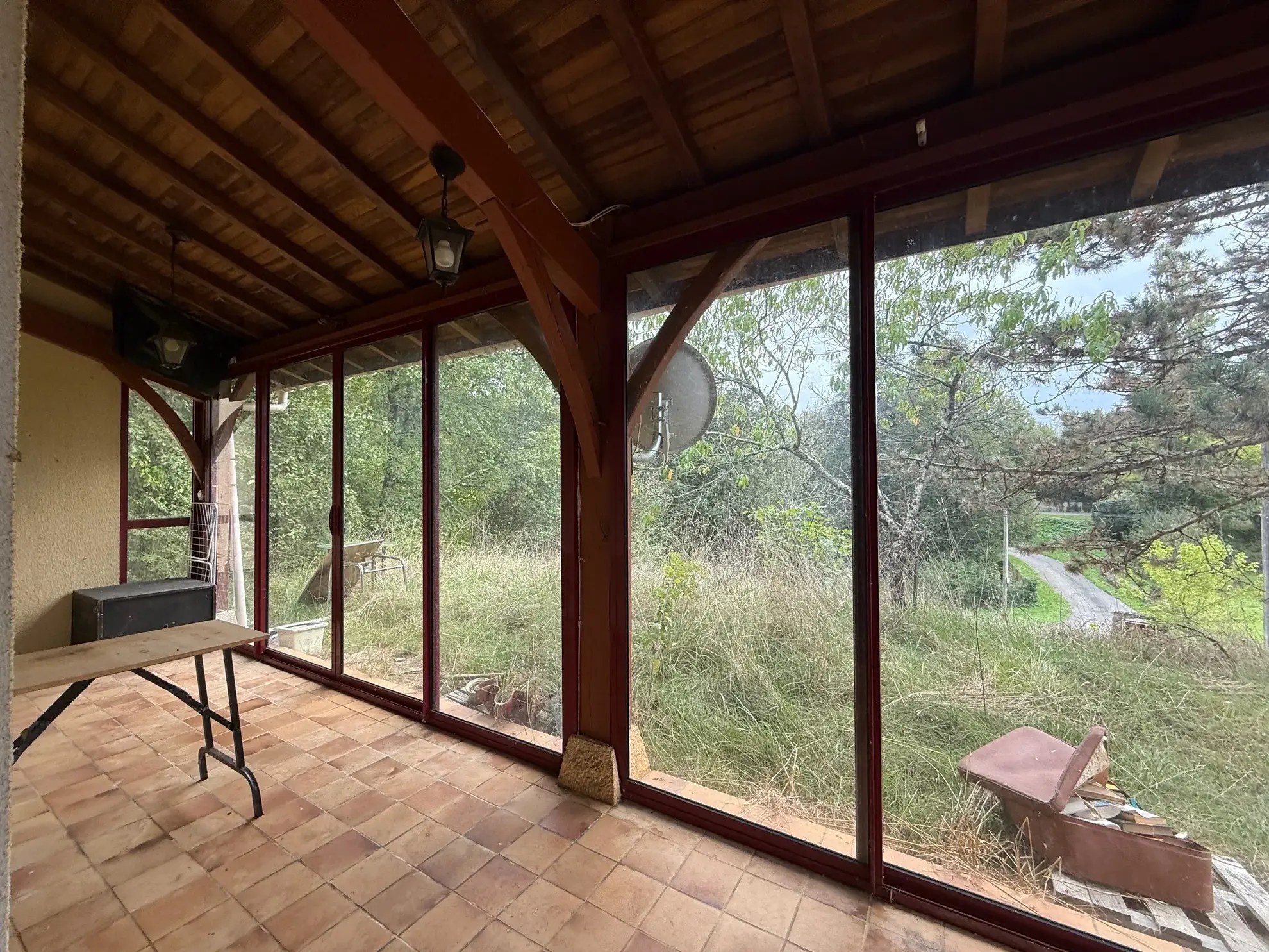 Belle propriété à Lacapelle Biron avec deux maisons, terrain de 4000 m² et multiples possibilités d’aménagement 