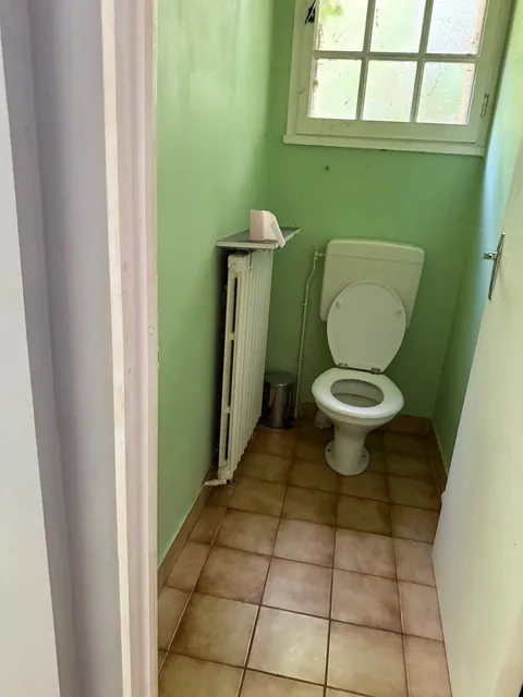 Belle propriété à Lacapelle Biron avec deux maisons, terrain de 4000 m² et multiples possibilités d’aménagement 