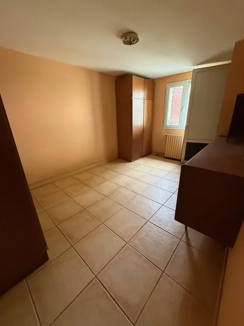 Belle propriété à Lacapelle Biron avec deux maisons, terrain de 4000 m² et multiples possibilités d’aménagement 