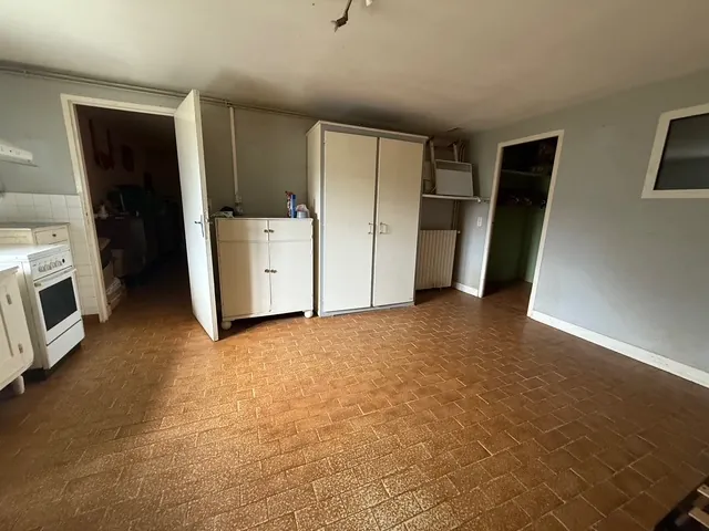 Belle propriété à Lacapelle Biron avec deux maisons, terrain de 4000 m² et multiples possibilités d’aménagement 