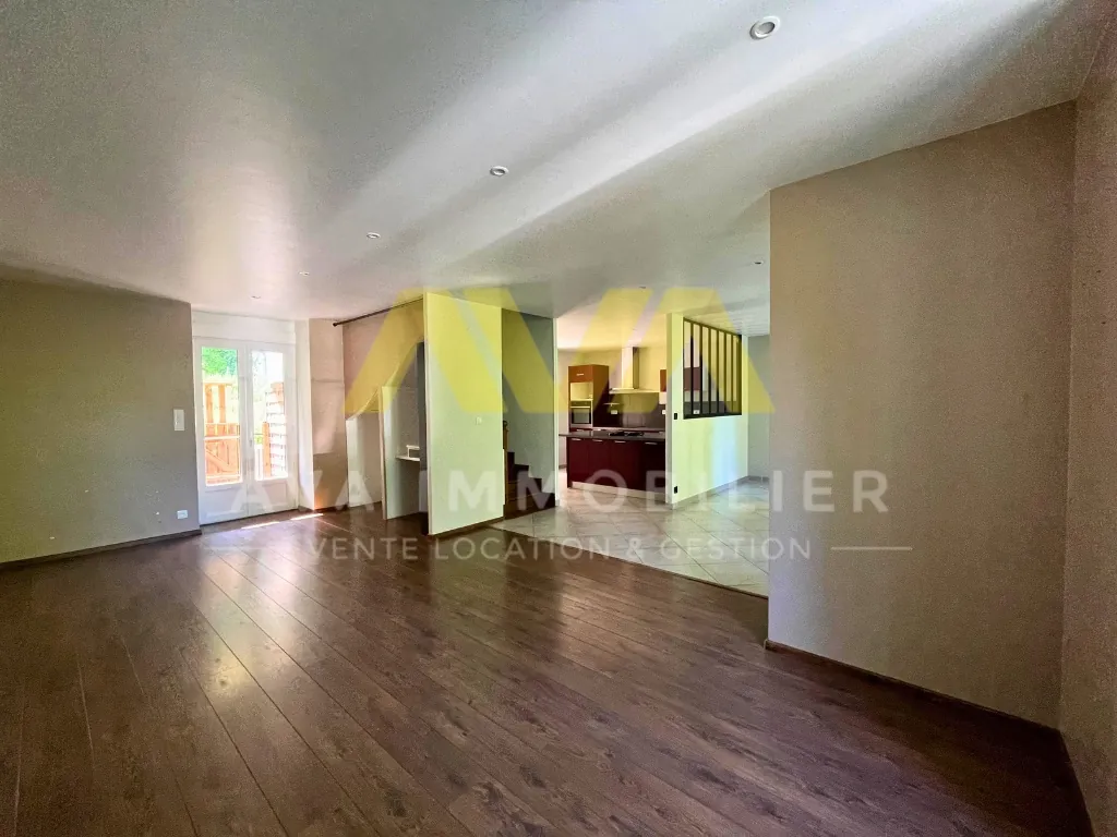 Maison de ville avec jardin privé à Mauleon Licharre - 6 pièces, 4 chambres 