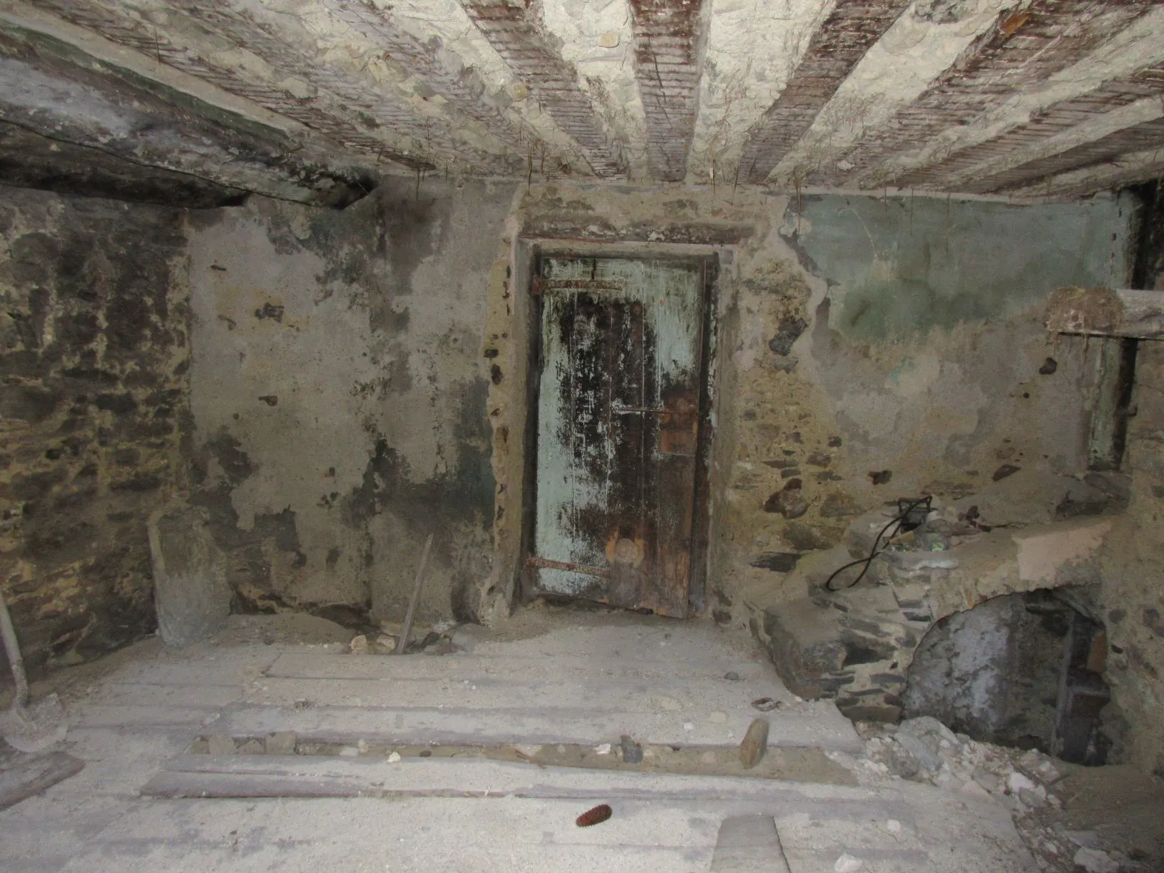 Maison d'alpage à rénover avec vue montagne à Guillestre, Hautes-Alpes 