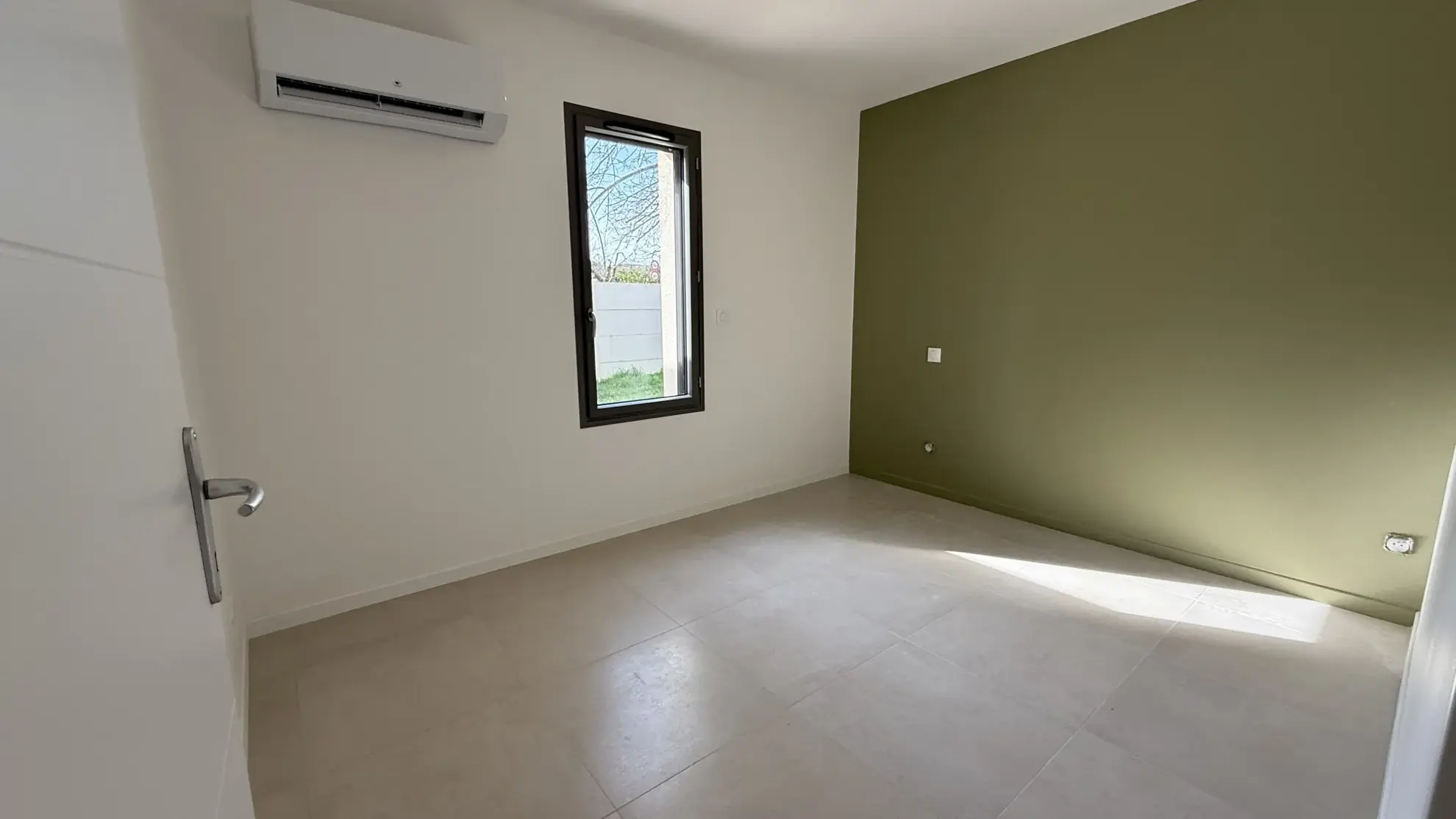 Villa T3 neuve avec jardin et proximité commerces à Salignac-Eyvigues 