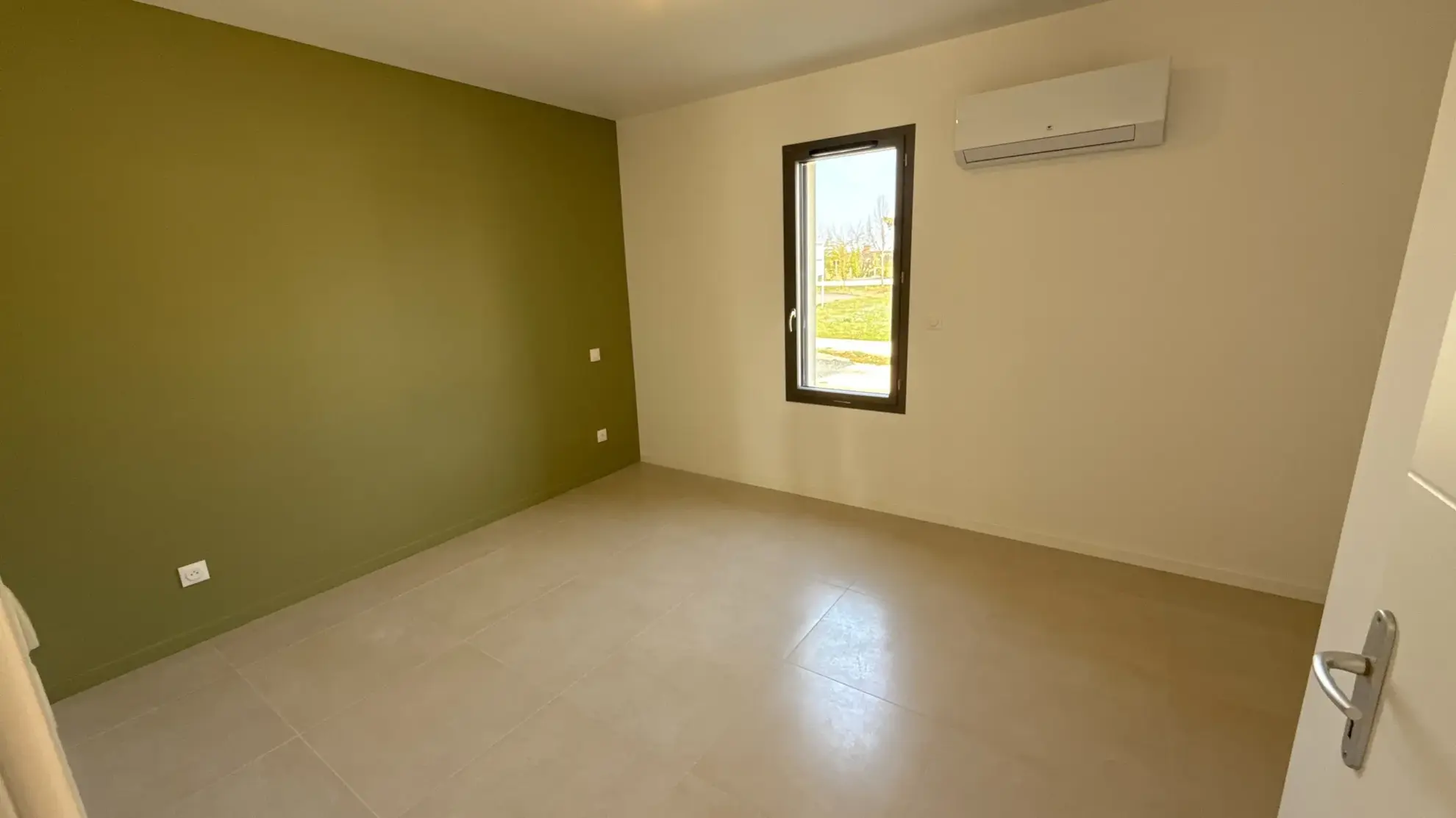 Villa T3 neuve avec jardin et proximité commerces à Salignac-Eyvigues 