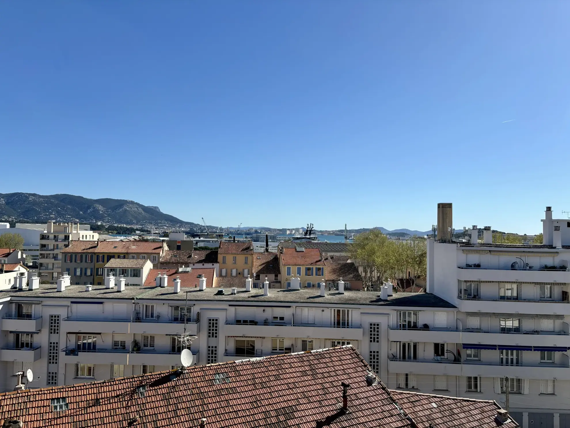 Appartement de 69m² avec vue mer à La Seyne-sur-Mer - Dernier étage 