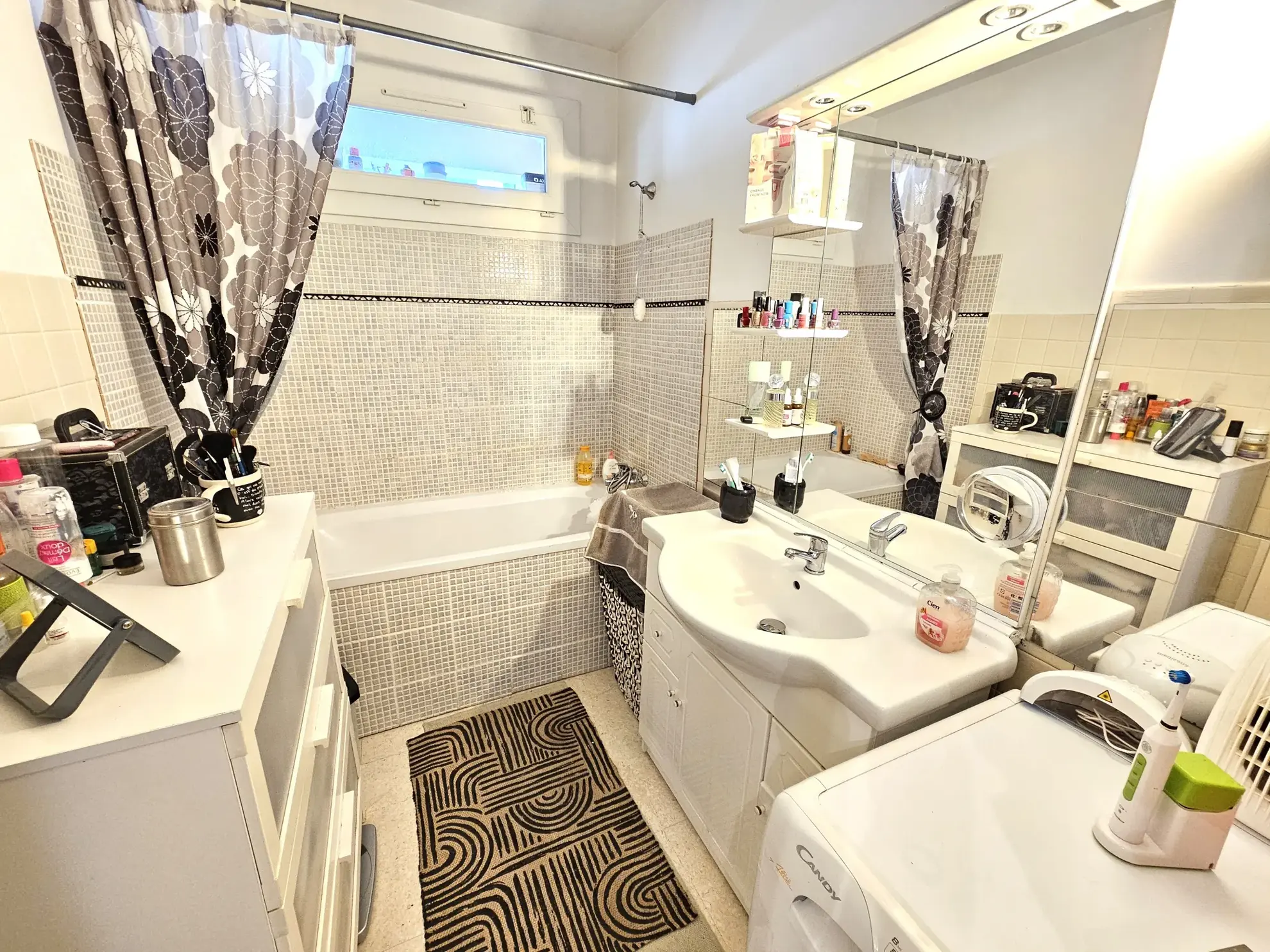 Appartement T1 lumineux de 31,40 m² avec parking à La Garde 