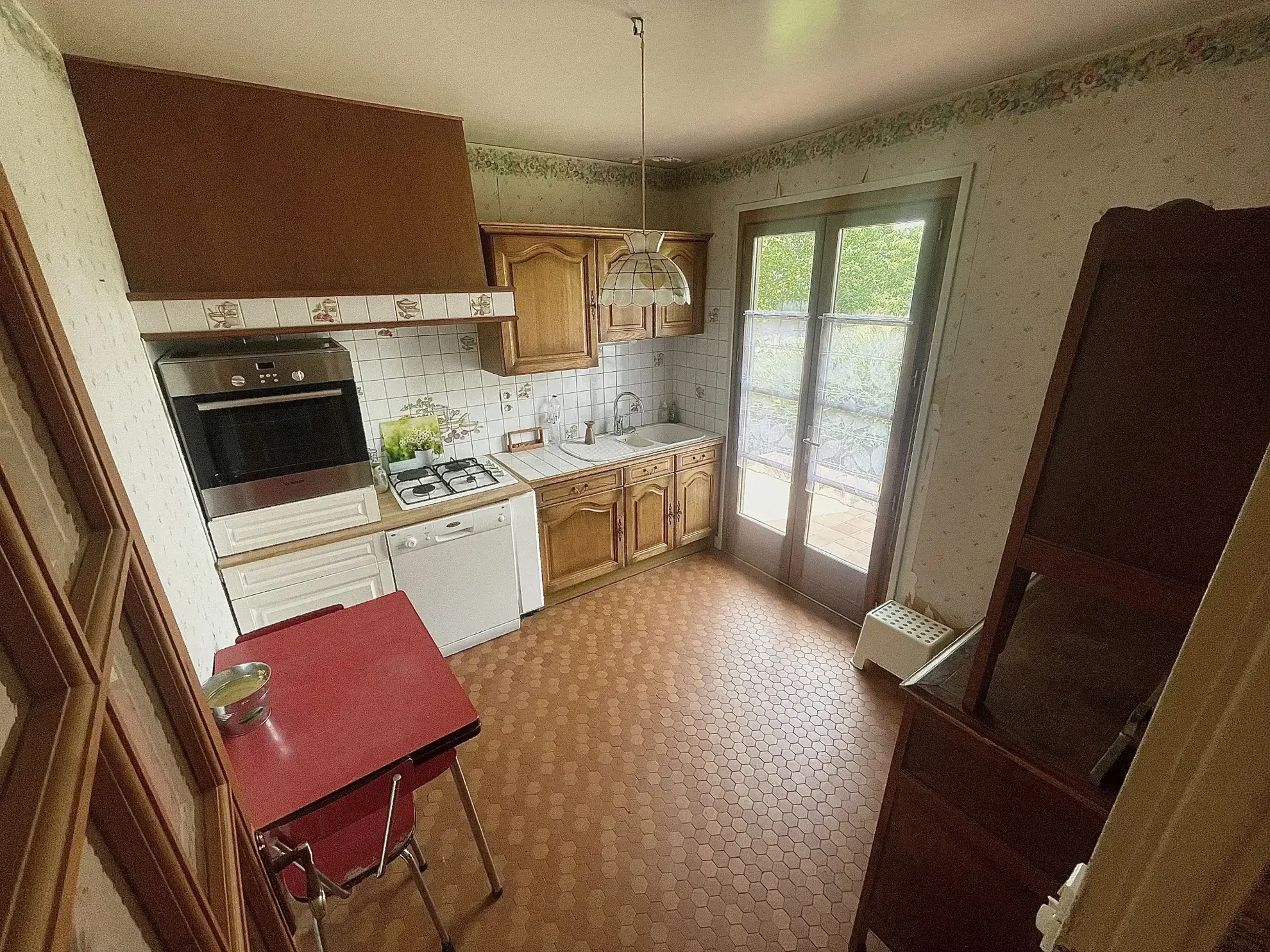 Maison à Rénover avec Jardin et Garage à Chailly-en-Bière - 84 m² 