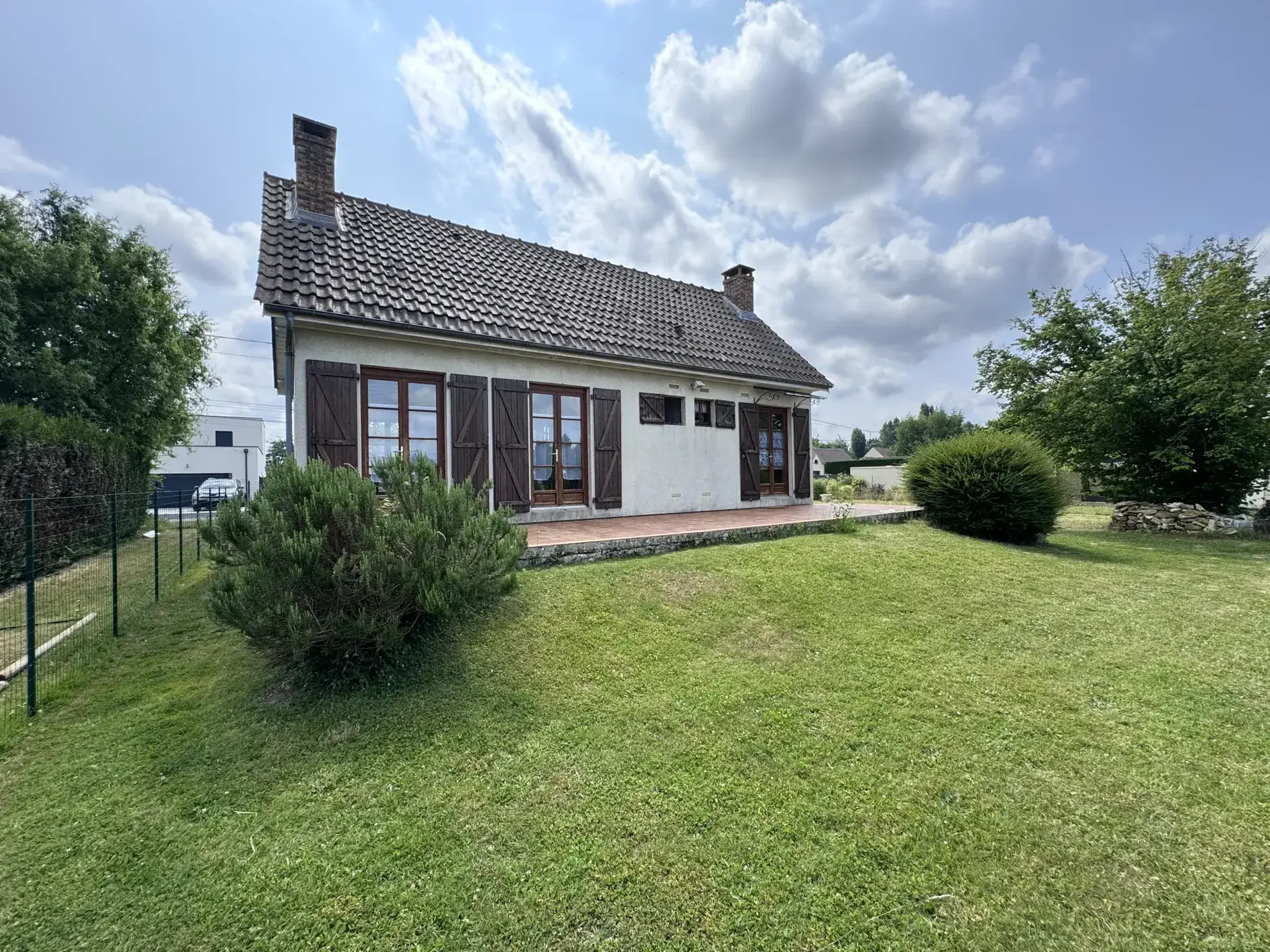 Maison à Rénover avec Jardin et Garage à Chailly-en-Bière - 84 m² 