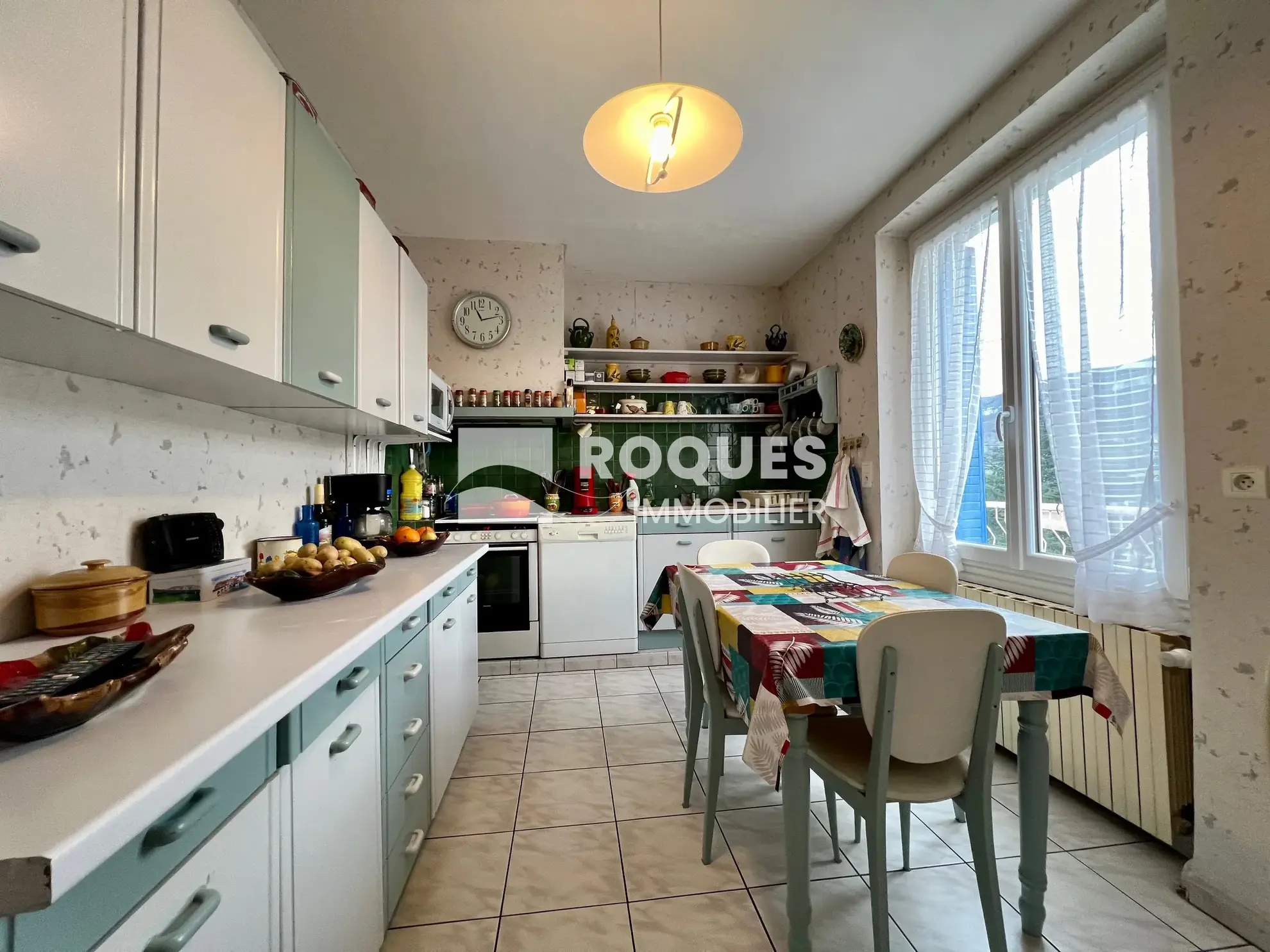 À vendre maison T6 avec jardin et parking à Millau (12) 