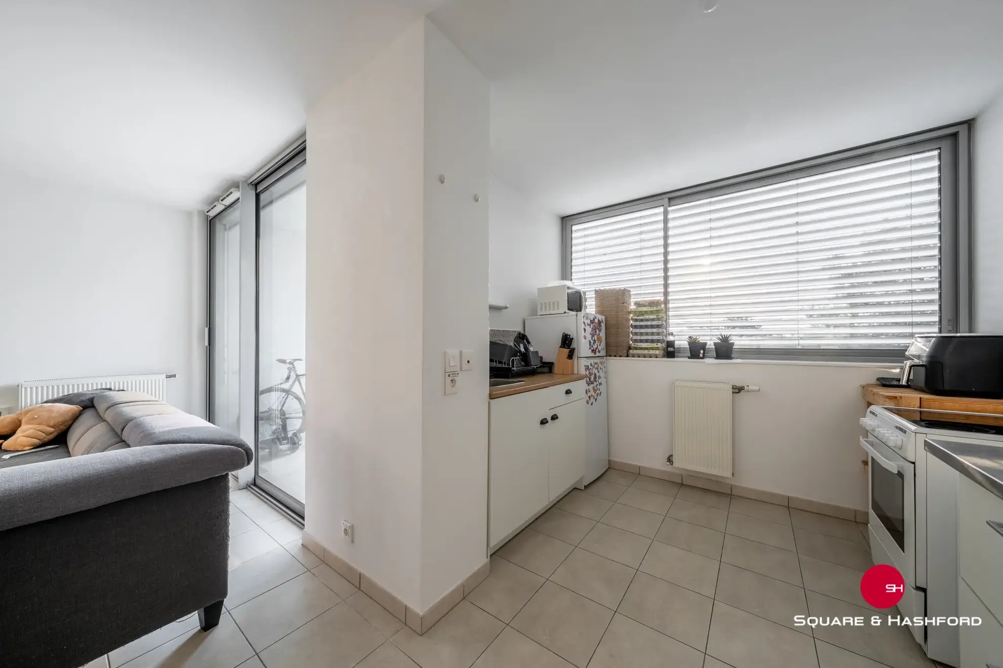 Appartement T3 avec loggia, parking privatif à Bordeaux 