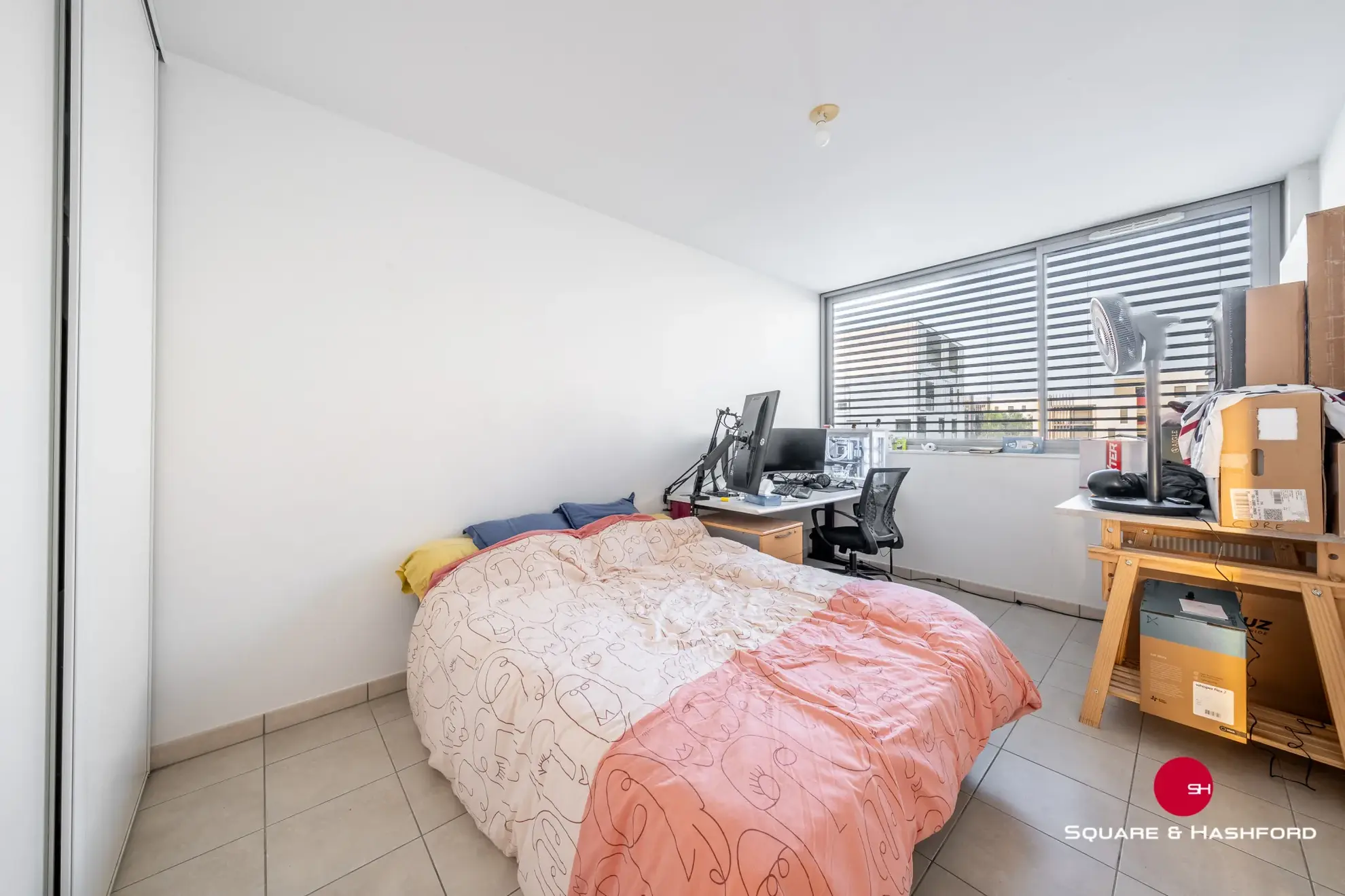 Appartement T3 avec loggia, parking privatif à Bordeaux 