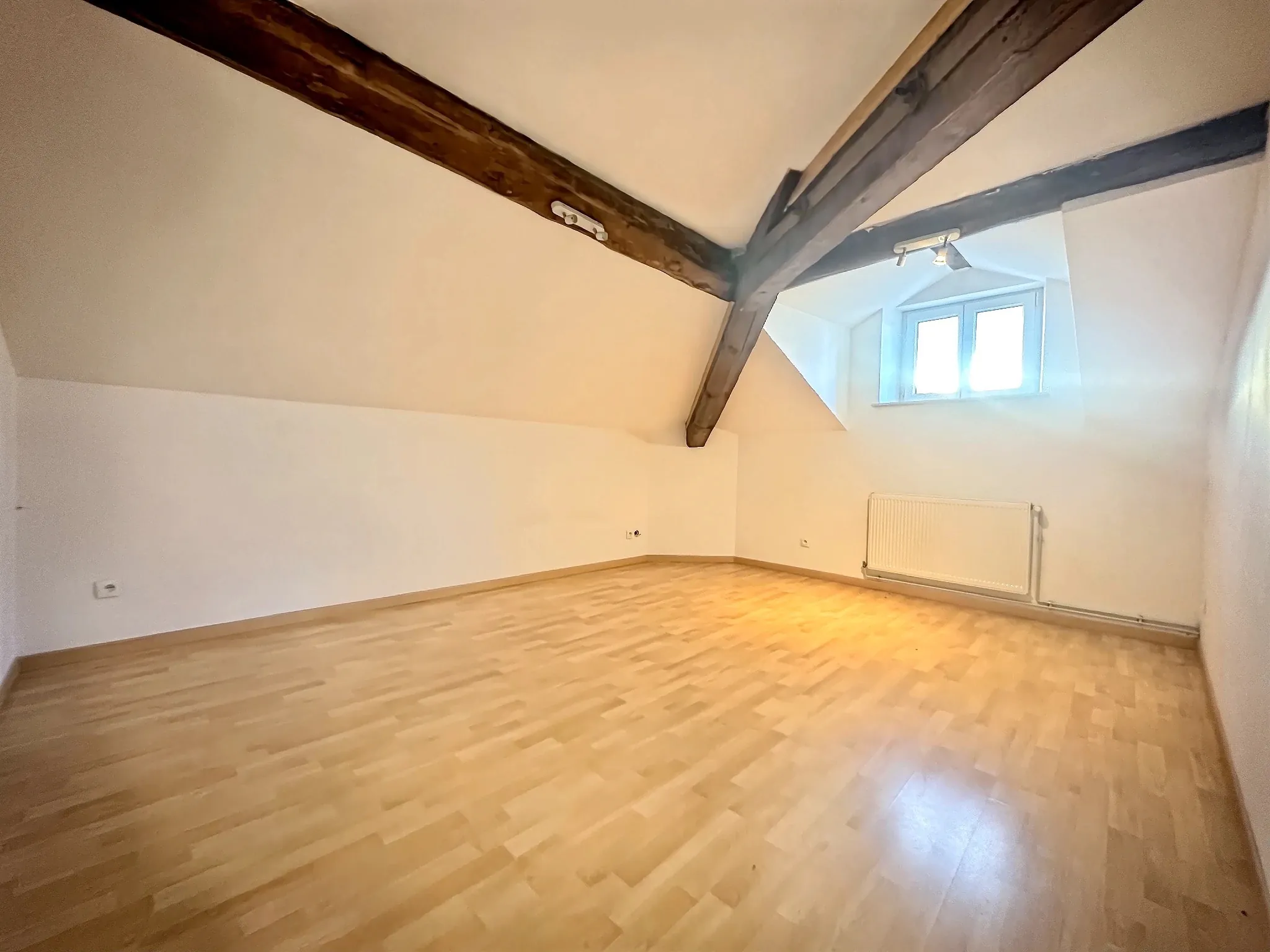 A vendre duplex F6 de 150 m² à Jezainville, calme et lumineux 