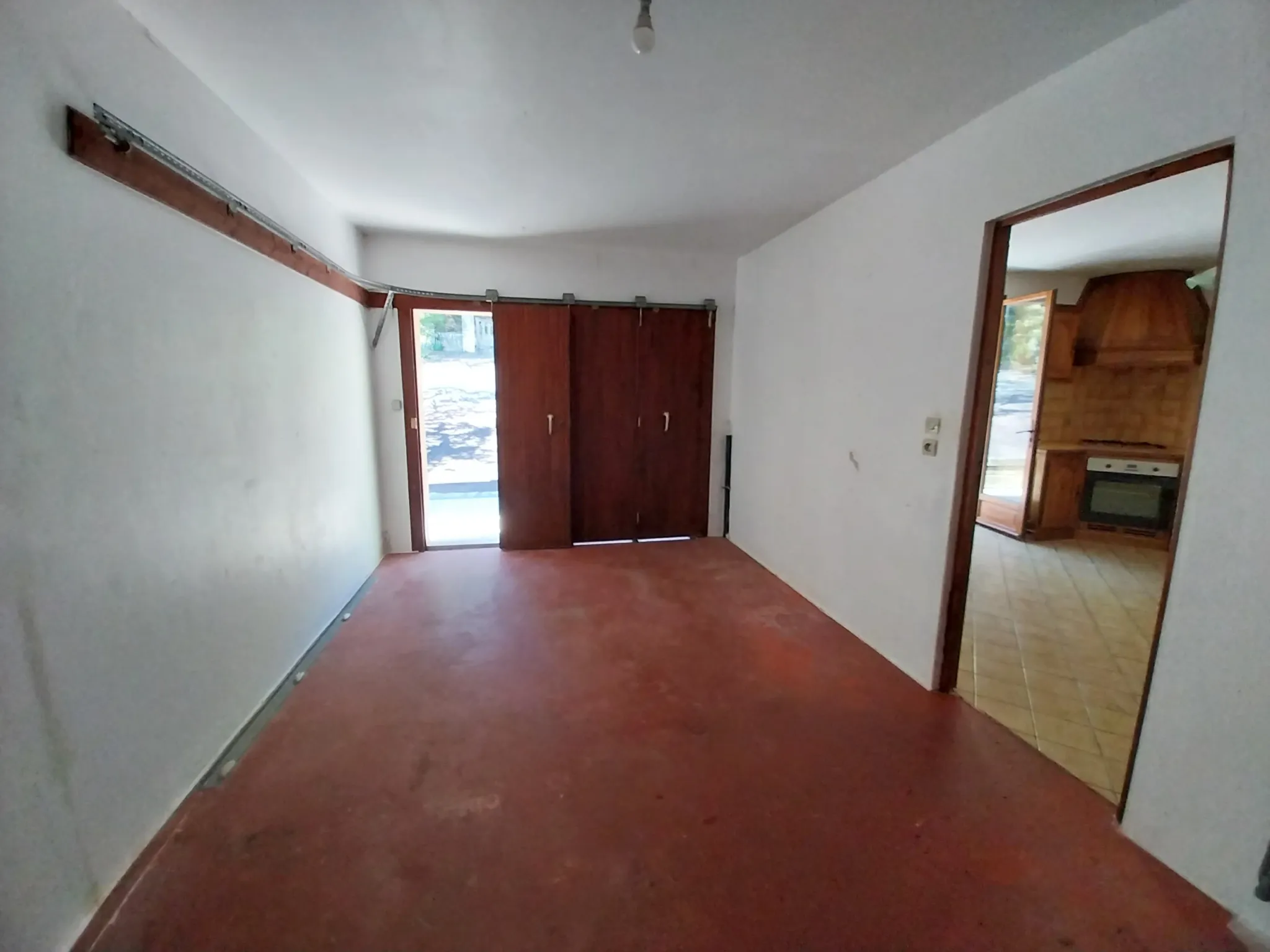 Maison familiale à Chancelade avec vue exceptionnelle et grands volumes 