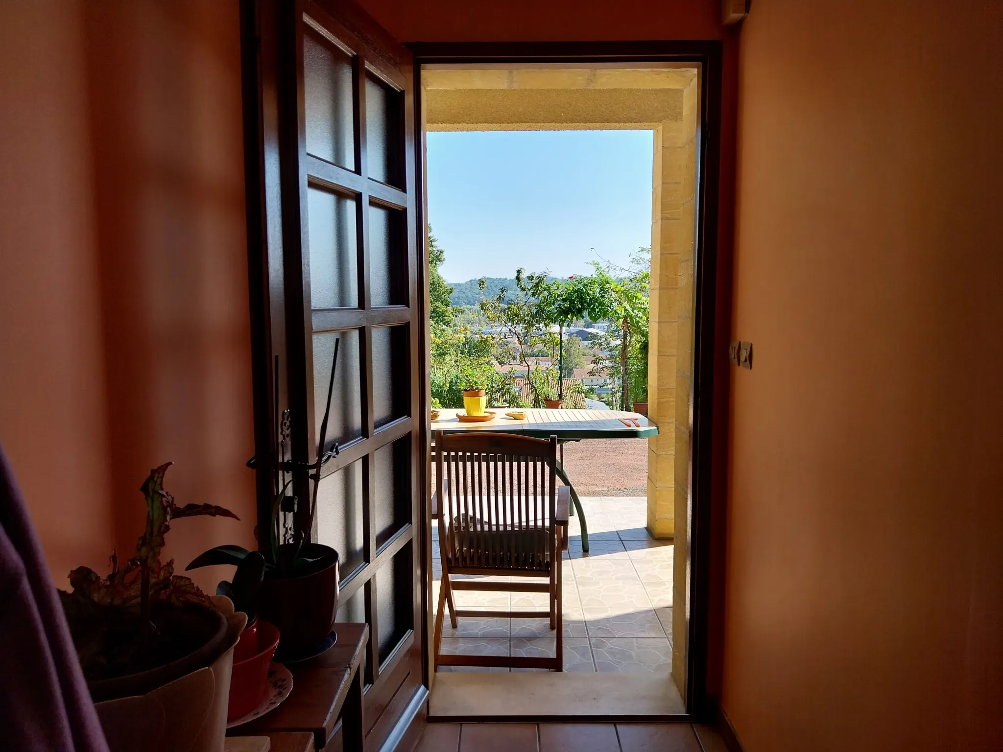 Maison familiale à Chancelade avec vue exceptionnelle et grands volumes 