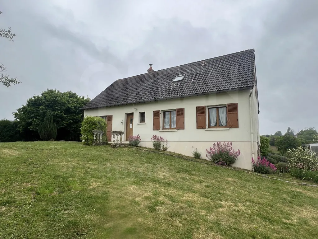 Maison 7 pièces de 141 m² à Thury, jardin de 1000 m², visite virtuelle 3D disponible 