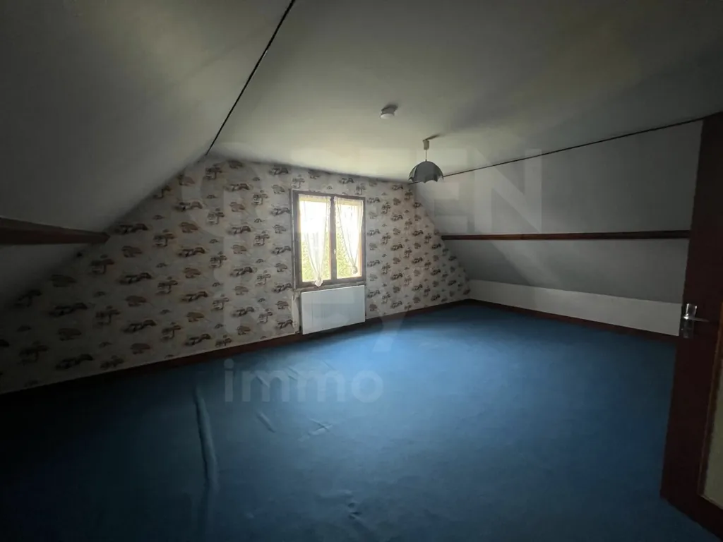 Maison 7 pièces de 141 m² à Thury, jardin de 1000 m², visite virtuelle 3D disponible 