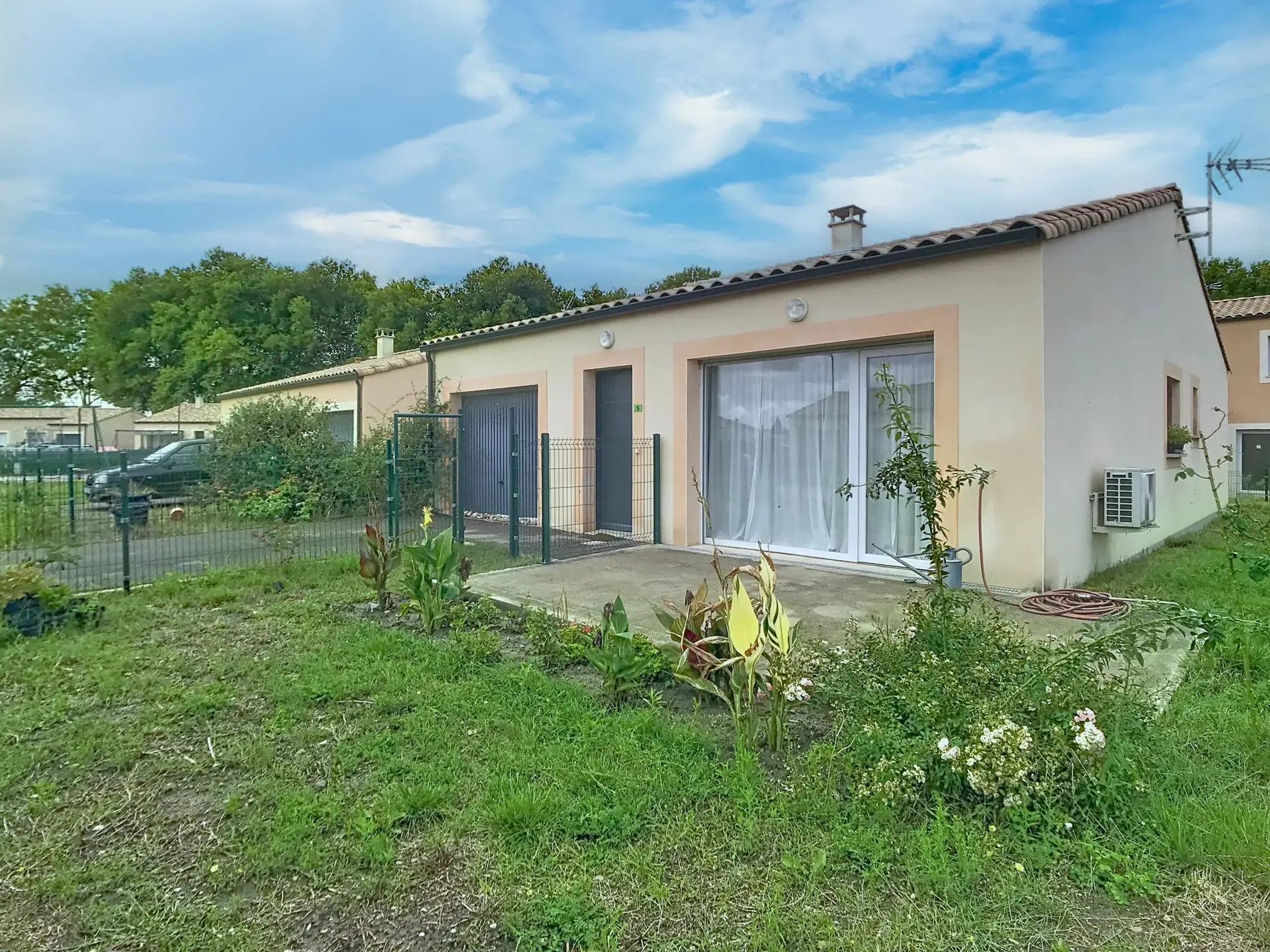 Maison de plain-pied moderne à Bram — Confort et économies d'énergie