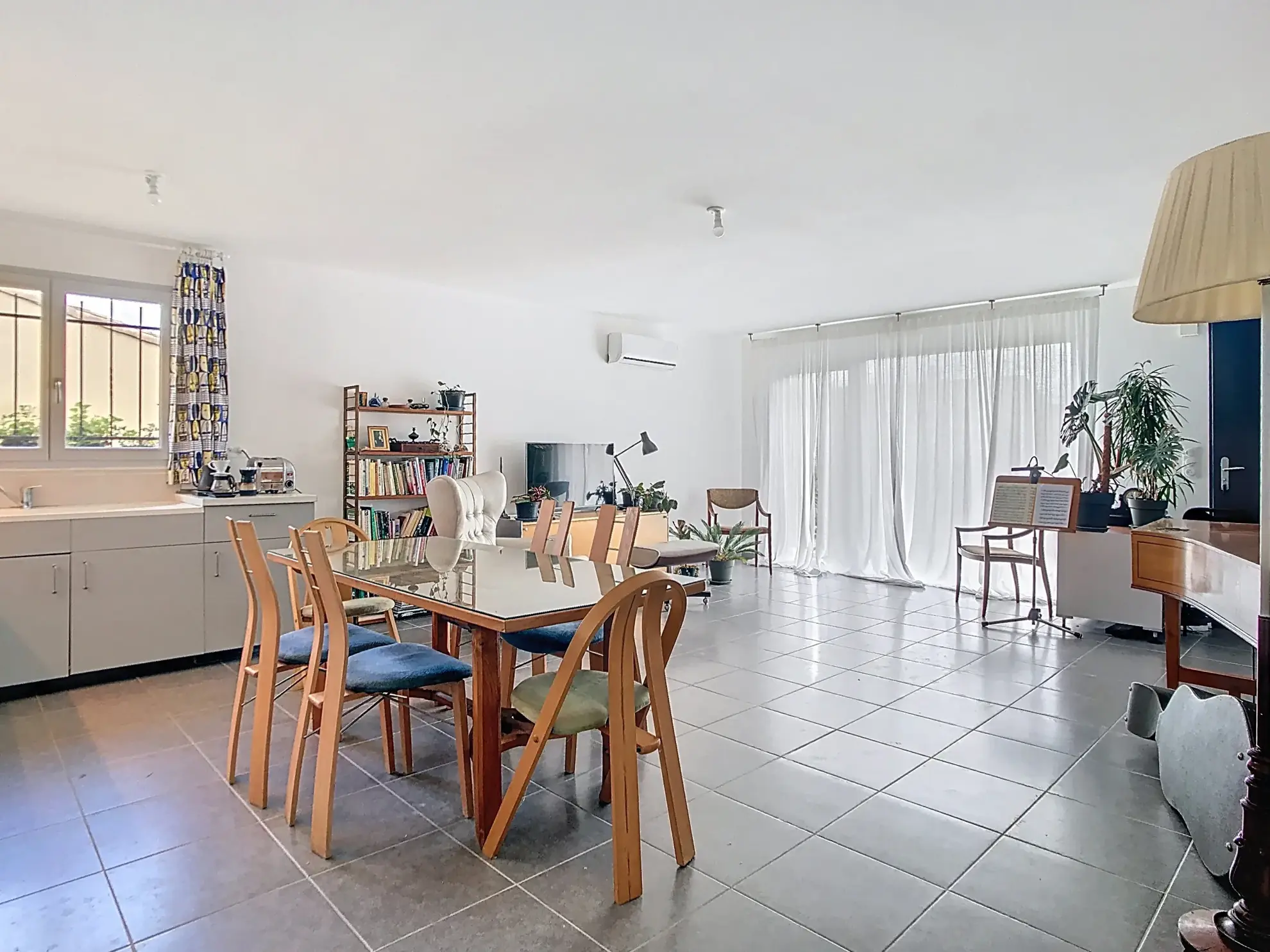 Maison de plain-pied moderne à Bram — Confort et économies d'énergie 