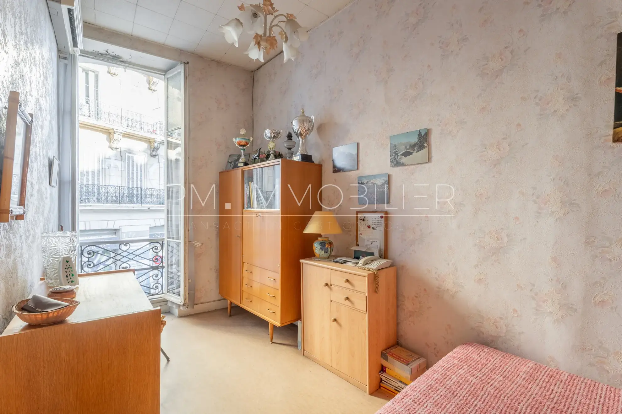 Appartement à rénover de 65 m² avec balcon au cœur de Marseille 