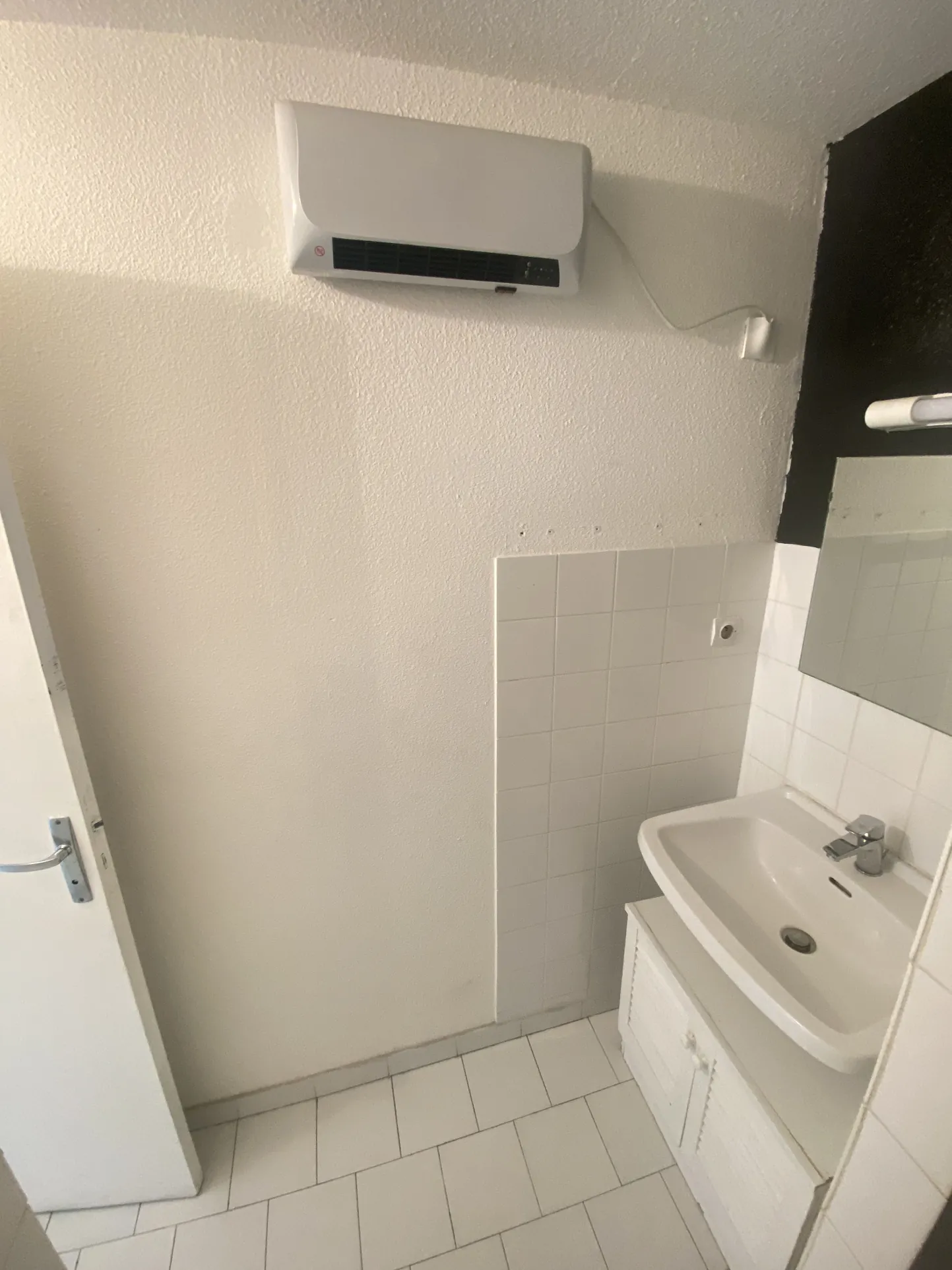 Appartement T2 avec cabine, vue baie, terrasse et parking à Le Cap d'Agde 