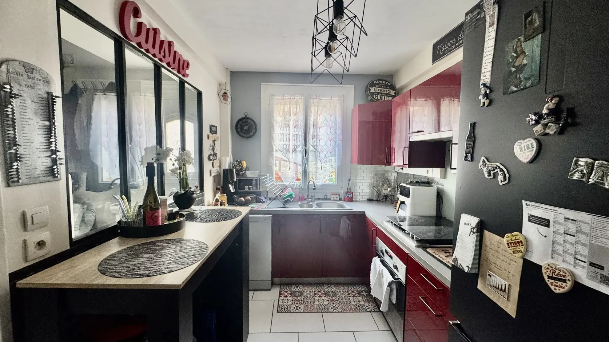 Maison familiale de 100 m² à Mantes-la-Ville avec jardin et 4 chambres 