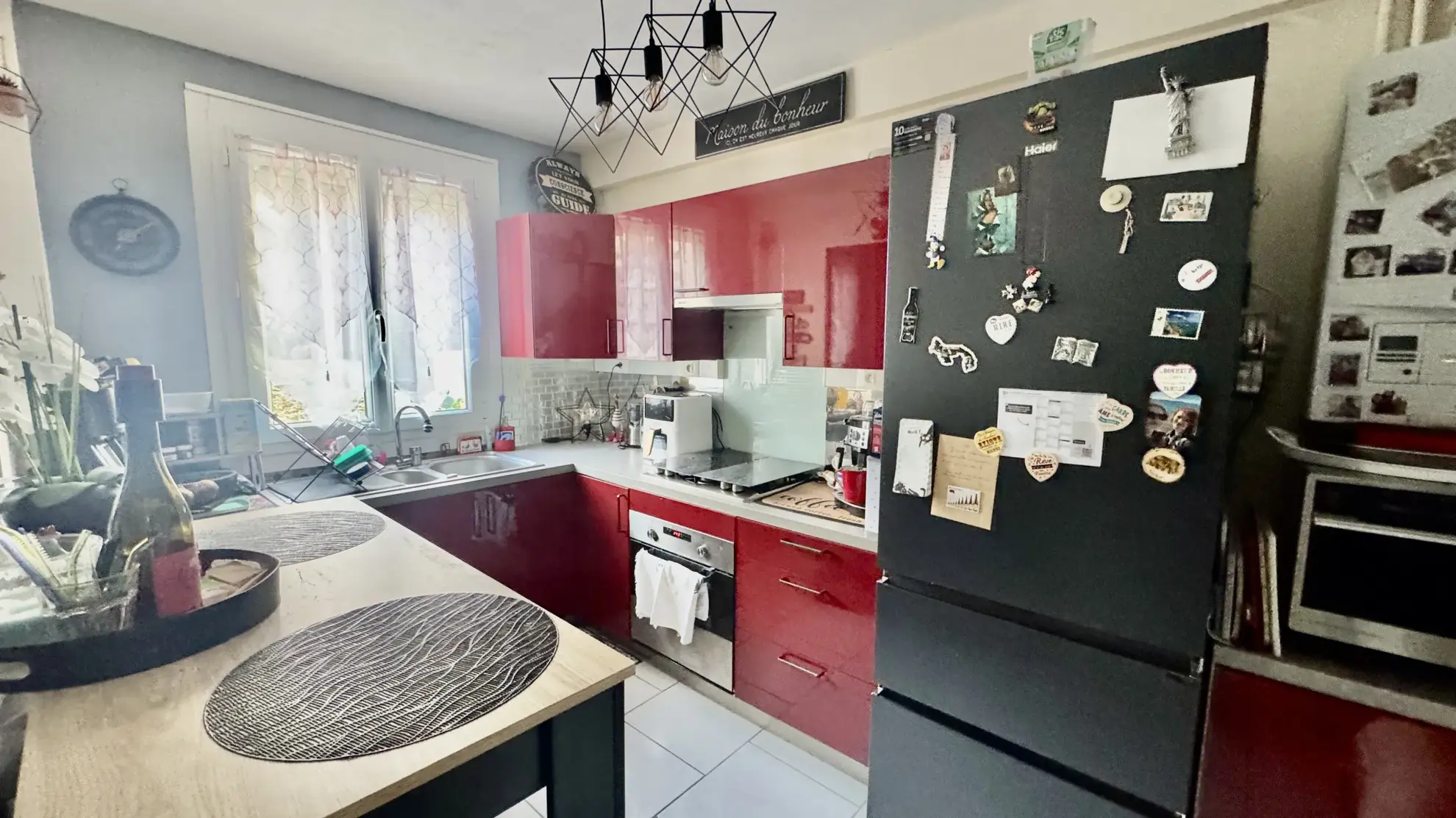 Maison familiale de 100 m² à Mantes-la-Ville avec jardin et 4 chambres 