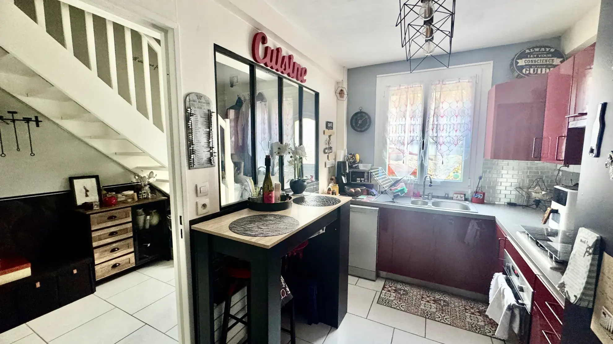 Maison familiale de 100 m² à Mantes-la-Ville avec jardin et 4 chambres 