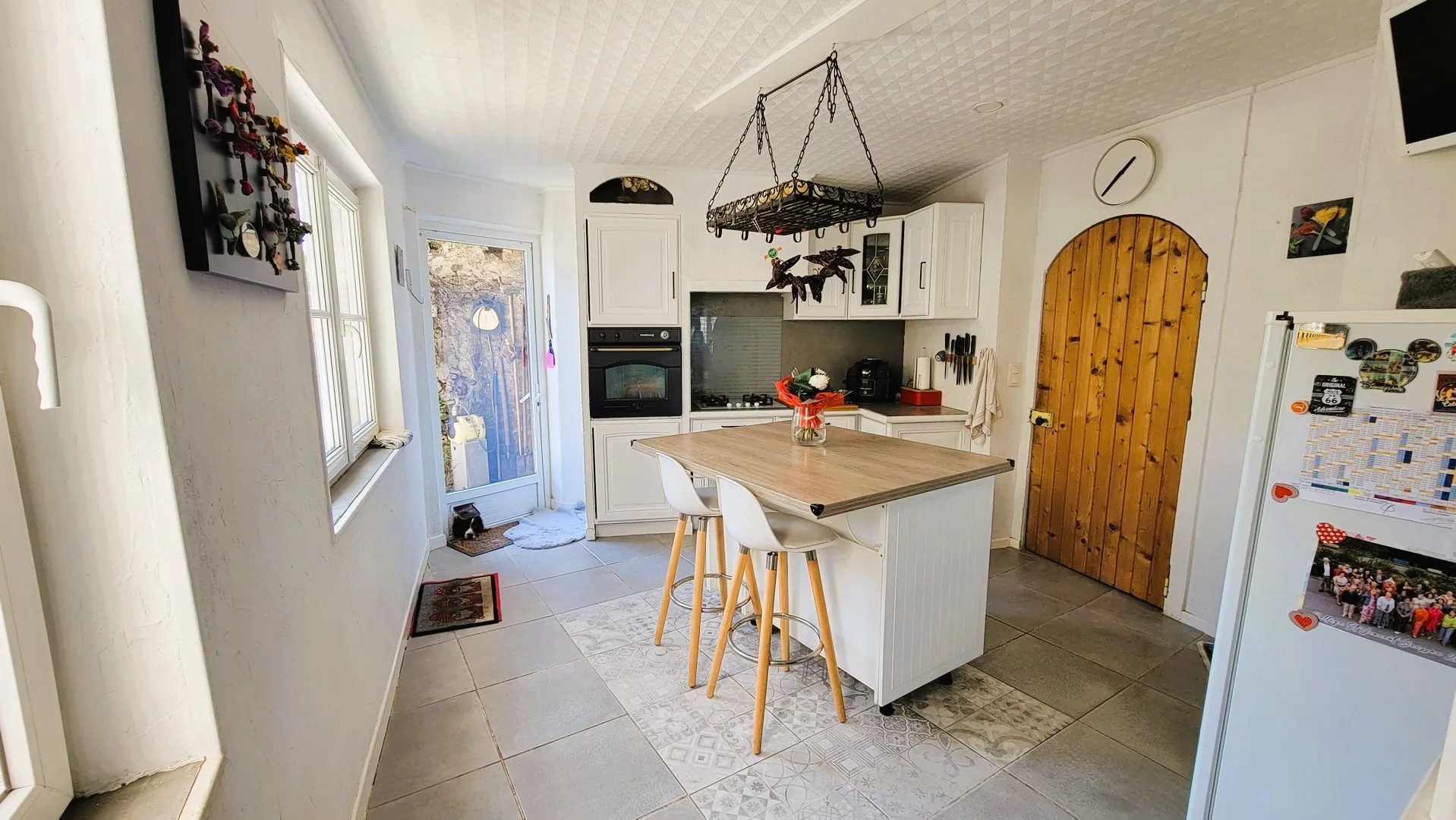 Maison ancienne rénovée à Saint Lambert du Lattay - Coup de cœur garanti 