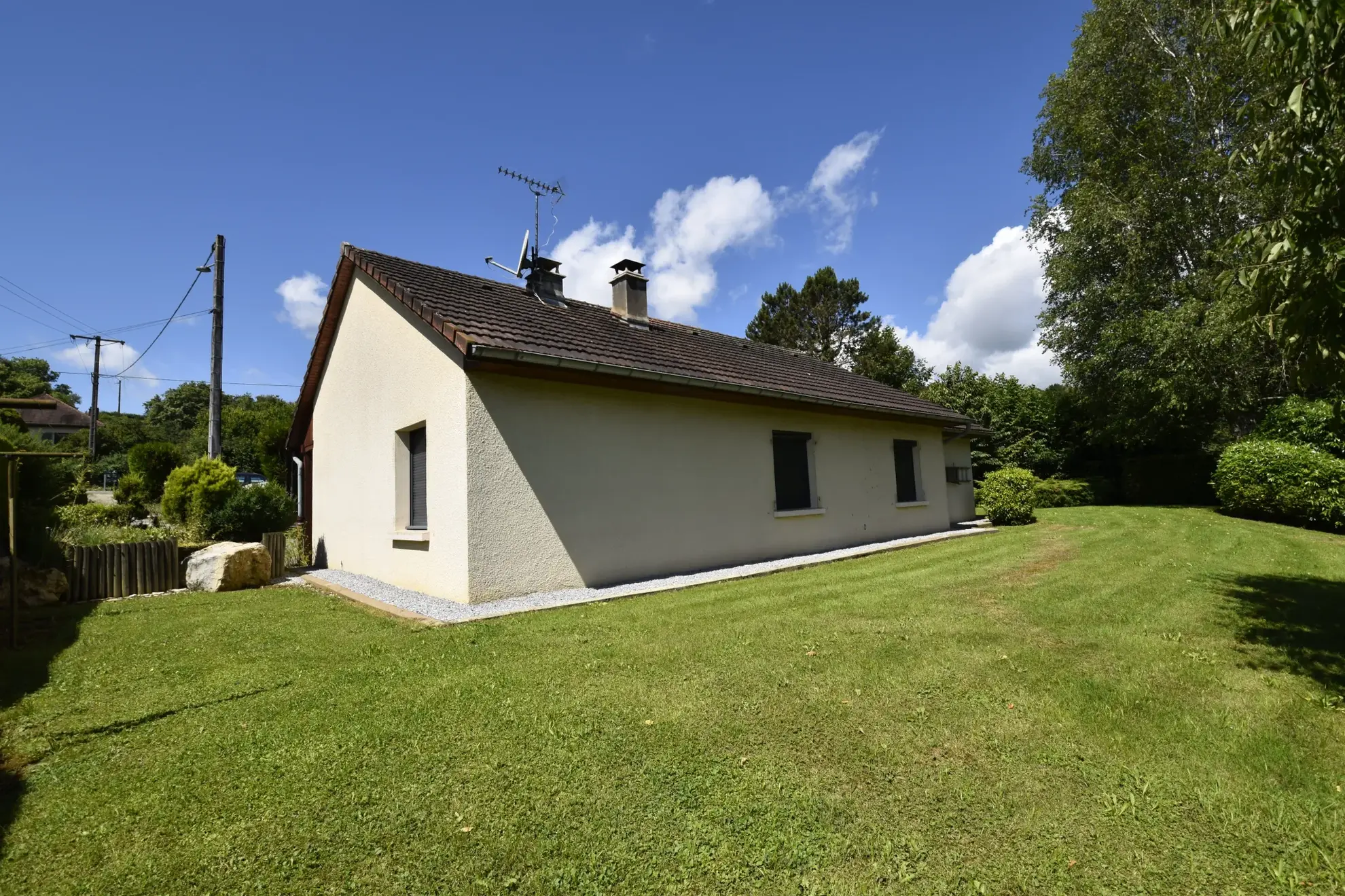 Maison individuelle de plain-pied avec 3 chambres à Pompierre-sur-Doubs 