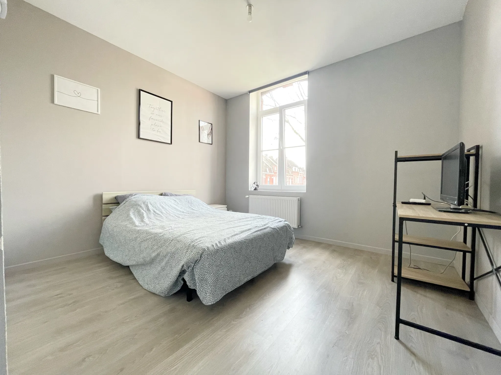 Maison moderne de 4 pièces avec extérieur à Roubaix 